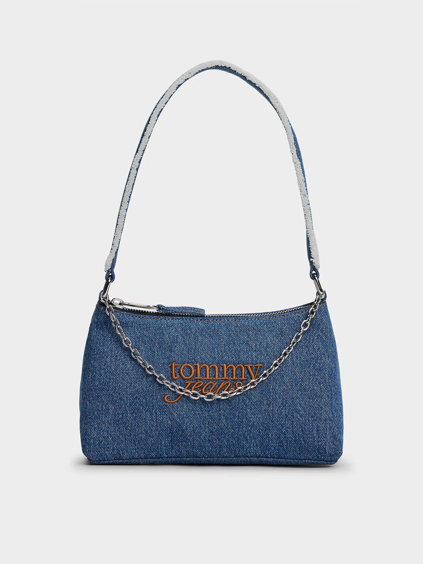 Сумки Tommy Hilfiger TJW COOL DENIM SHOULDER BAG модель AW0AW18575-1A7 Сумки Tommy Hilfiger TJW COOL DENIM SHOULDER BAG модель AW0AW18575-1A7 Фото