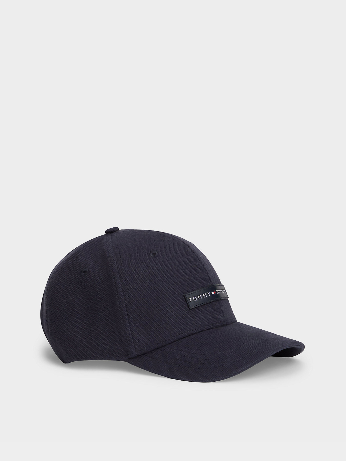 Шапки и кепки Tommy Hilfiger TH FOUNDATION CANVAS 6 PANEL C модель AM0AM14119-DW6 Шапки и кепки Tommy Hilfiger TH FOUNDATION CANVAS 6 PANEL C модель AM0AM14119-DW6 Фото
