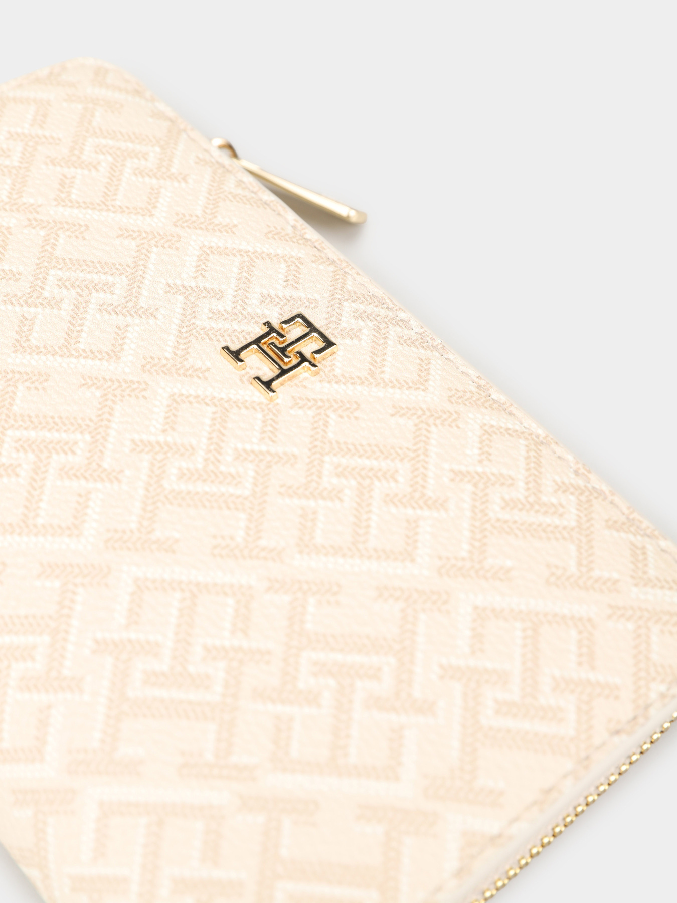 Кошельки Tommy Hilfiger TH ICON BIFOLD WALLET MONOPLAY модель AW0AW18594-0F4 Фото