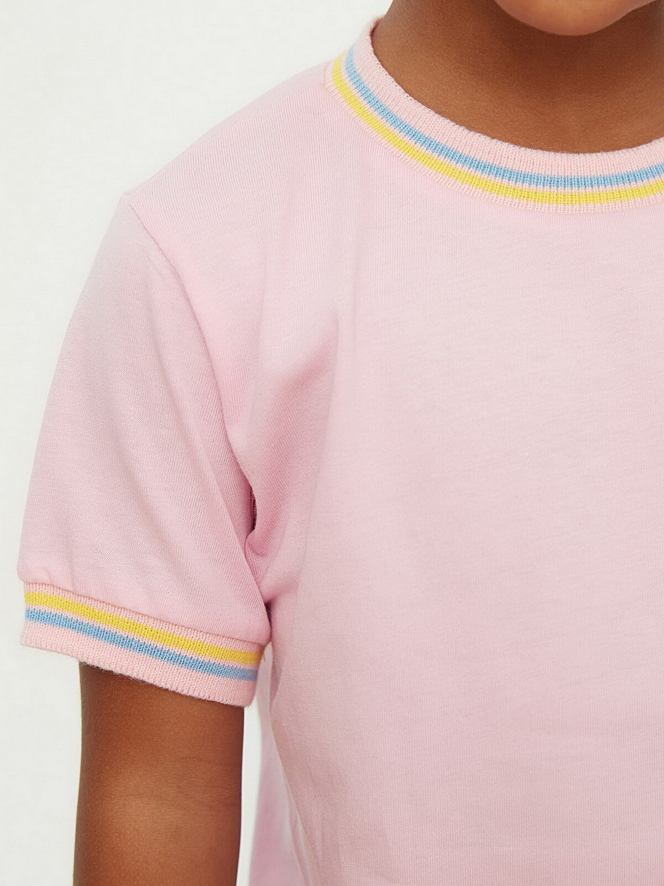 Футболки і поло Trendyol модель TKDSS22TS0676/Pembe Футболки і поло Trendyol модель TKDSS22TS0676/Pembe Фото