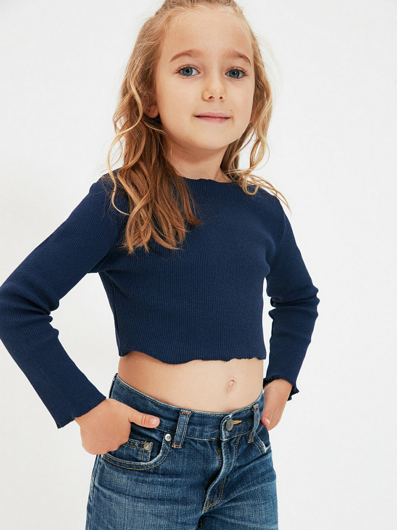 Свитры и кардиганы Trendyol модель TKDAW22BZ0696/Indigo Свитры и кардиганы Trendyol модель TKDAW22BZ0696/Indigo Фото