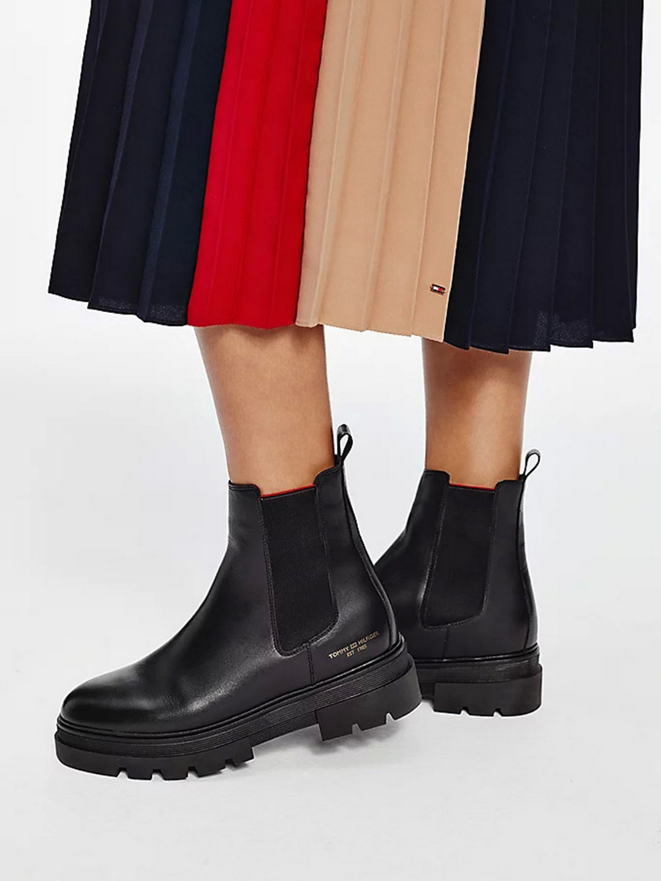 Ботинки и сапоги Tommy Hilfiger модель FW0FW05950-BDS Ботинки и сапоги Tommy Hilfiger модель FW0FW05950-BDS Фото