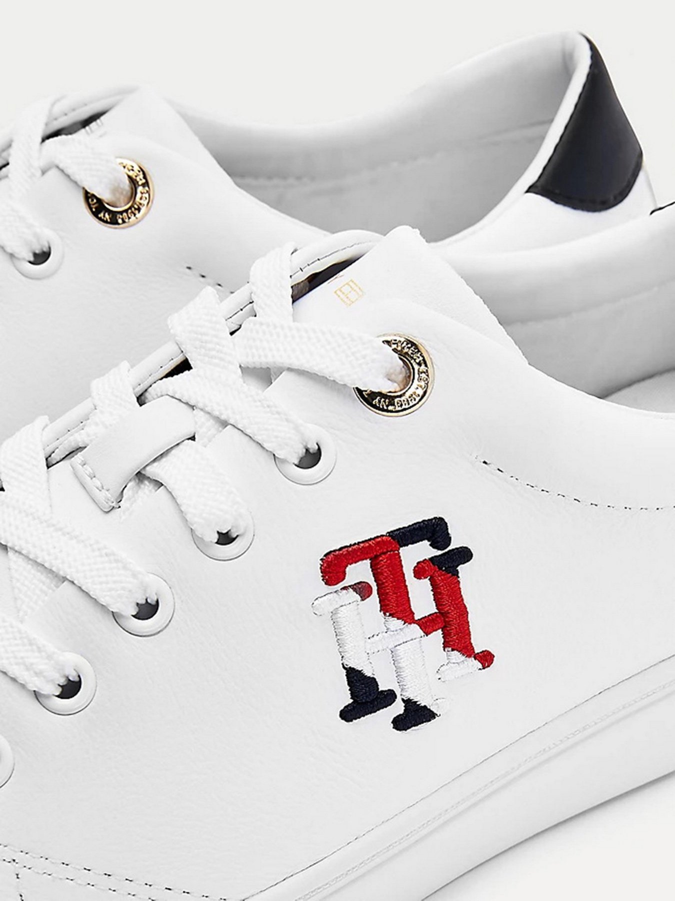 Кеды Tommy Hilfiger LEATHER MONOGRAM TRAINERS модель FW0FW05794-YBR Фото
