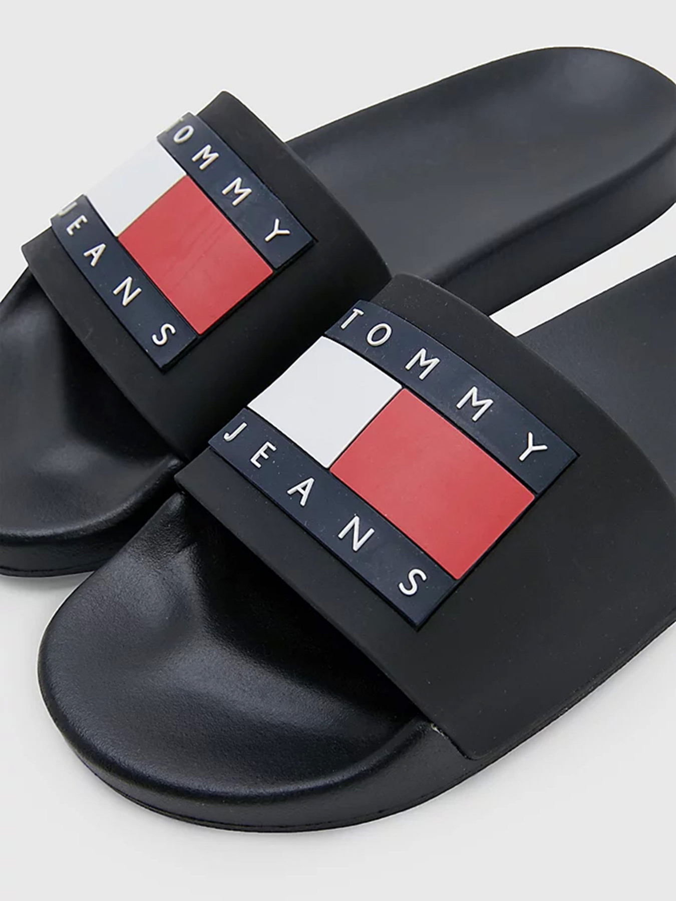 Шлёпанцы Tommy Hilfiger модель EN0EN02115-BDS Фото