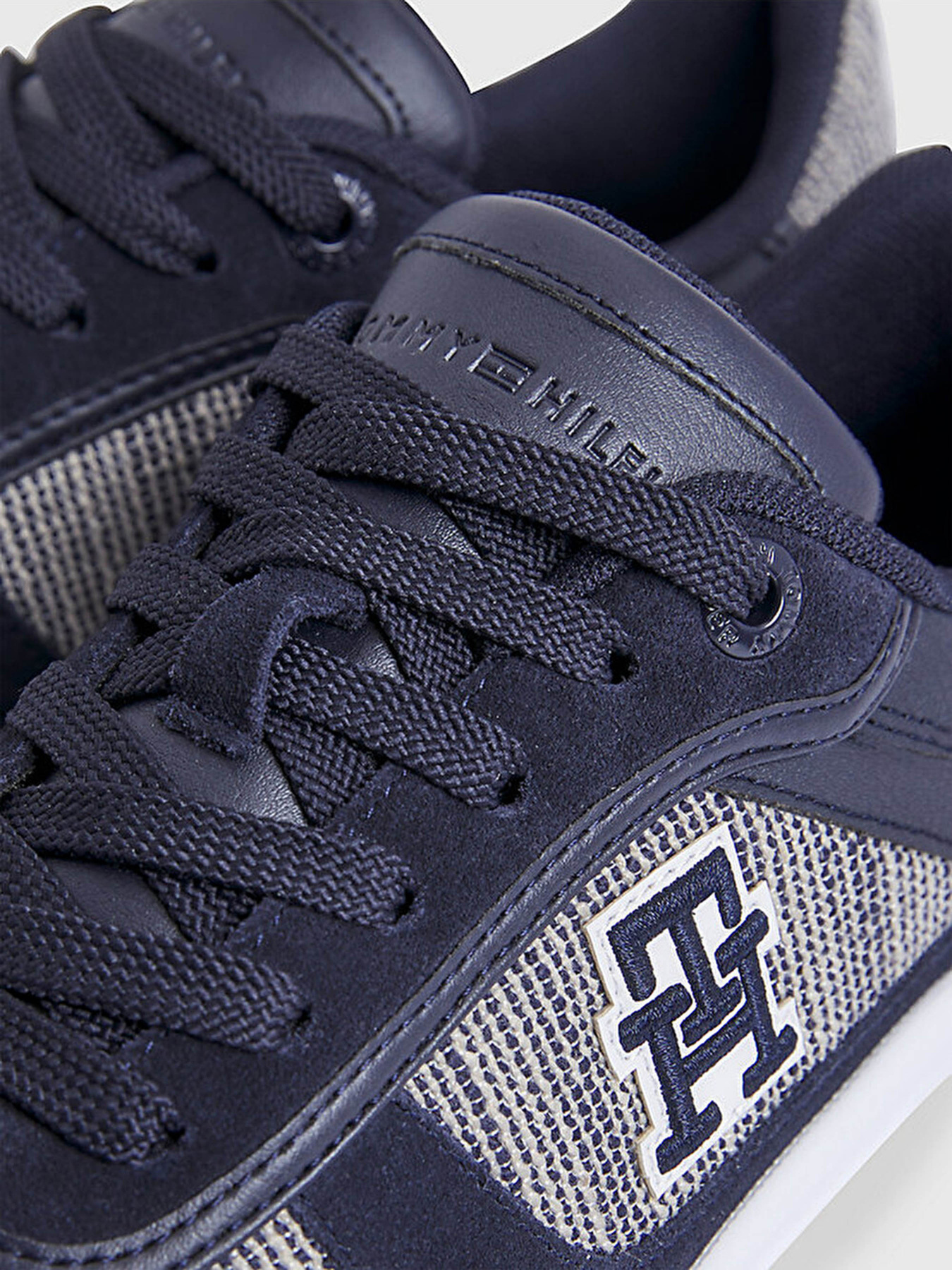 Кеди Tommy Hilfiger WOVEN BASKET SNEAKER модель FW0FW07289-DW6 Кеди Tommy Hilfiger WOVEN BASKET SNEAKER модель FW0FW07289-DW6 Фото