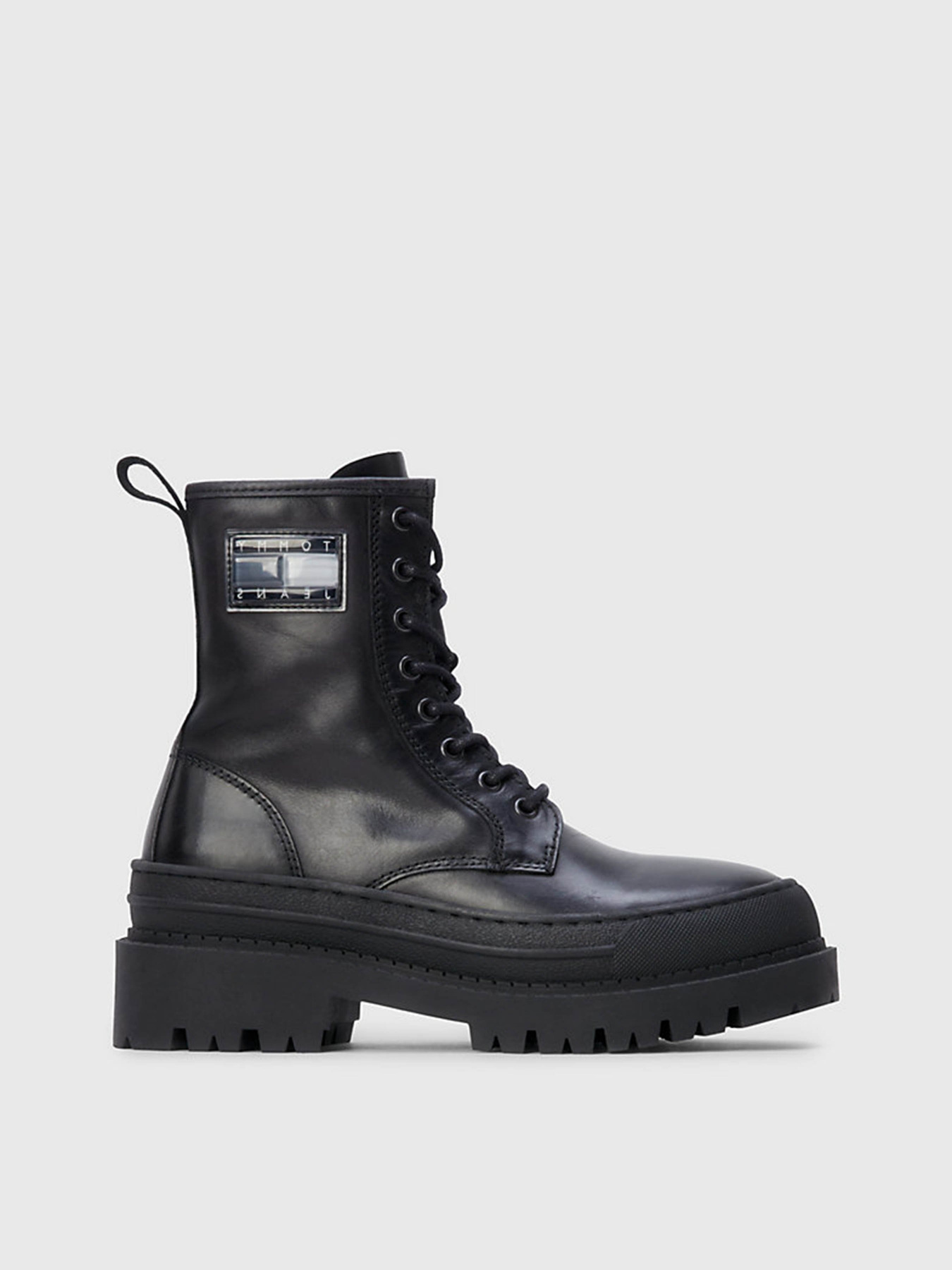 Ботинки и сапоги Tommy Hilfiger CHUNKY CLEAT LEATHER ANKLE модель EN0EN02217-BDS Фото