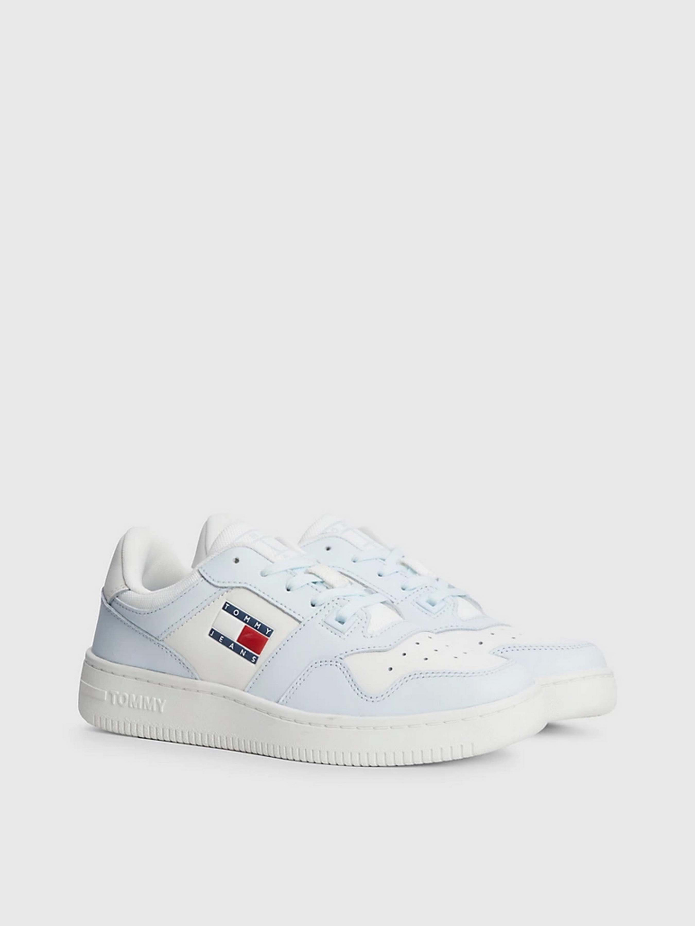 Кросівки Tommy Hilfiger RETRO BASKETBALL TRAINERS модель EN0EN02204-CYO Фото