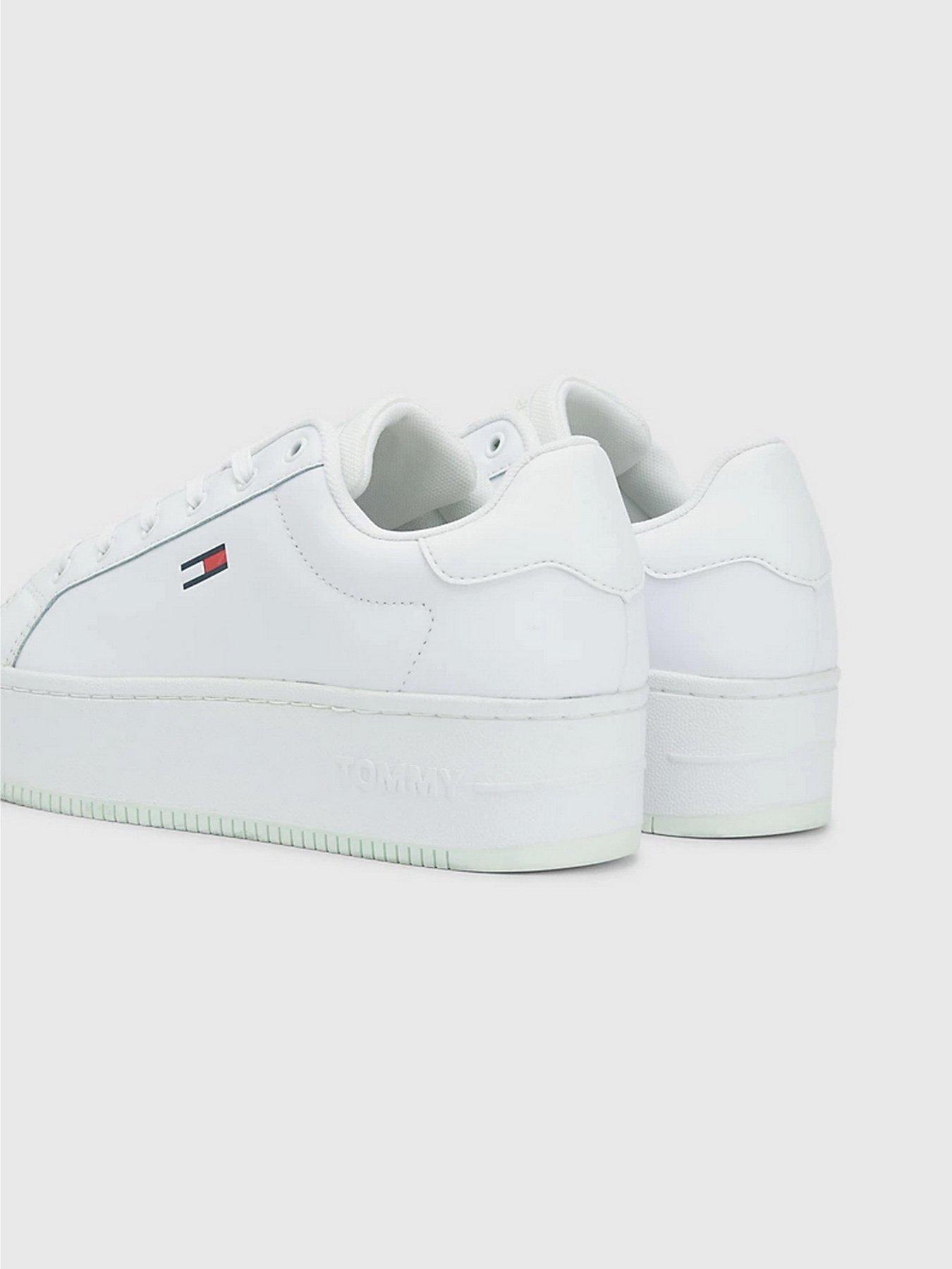 Кросівки Tommy Hilfiger ESSENTIAL FLATFORM модель EN0EN02043-YBR Кросівки Tommy Hilfiger ESSENTIAL FLATFORM модель EN0EN02043-YBR Фото