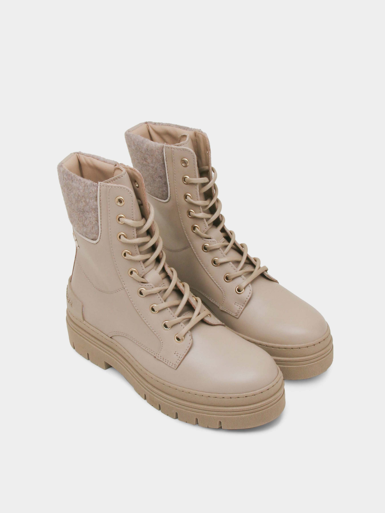 Ботинки и сапоги Tommy Hilfiger Feminine Felt Lace Up Bootie модель FW0FW07500-ABO Ботинки и сапоги Tommy Hilfiger Feminine Felt Lace Up Bootie модель FW0FW07500-ABO Фото