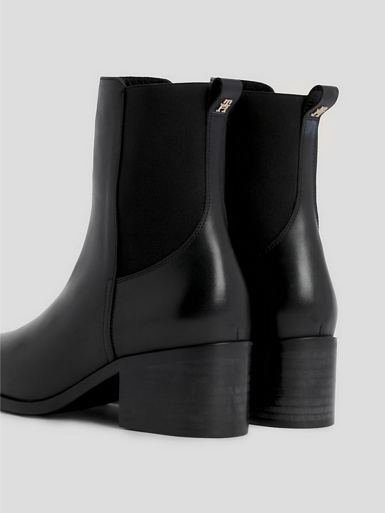 Ботинки и сапоги Tommy Hilfiger Essential Chelsea Boot модель FW0FW07516-BDS Фото