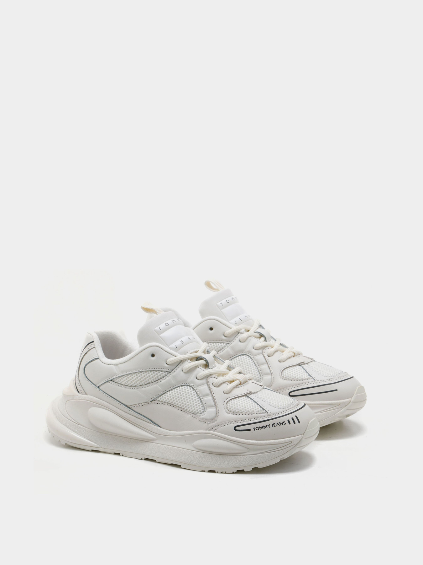 Кросівки Tommy Hilfiger Leather Chunky Sole Runner Trainers модель EN0EN02247-YBL Фото