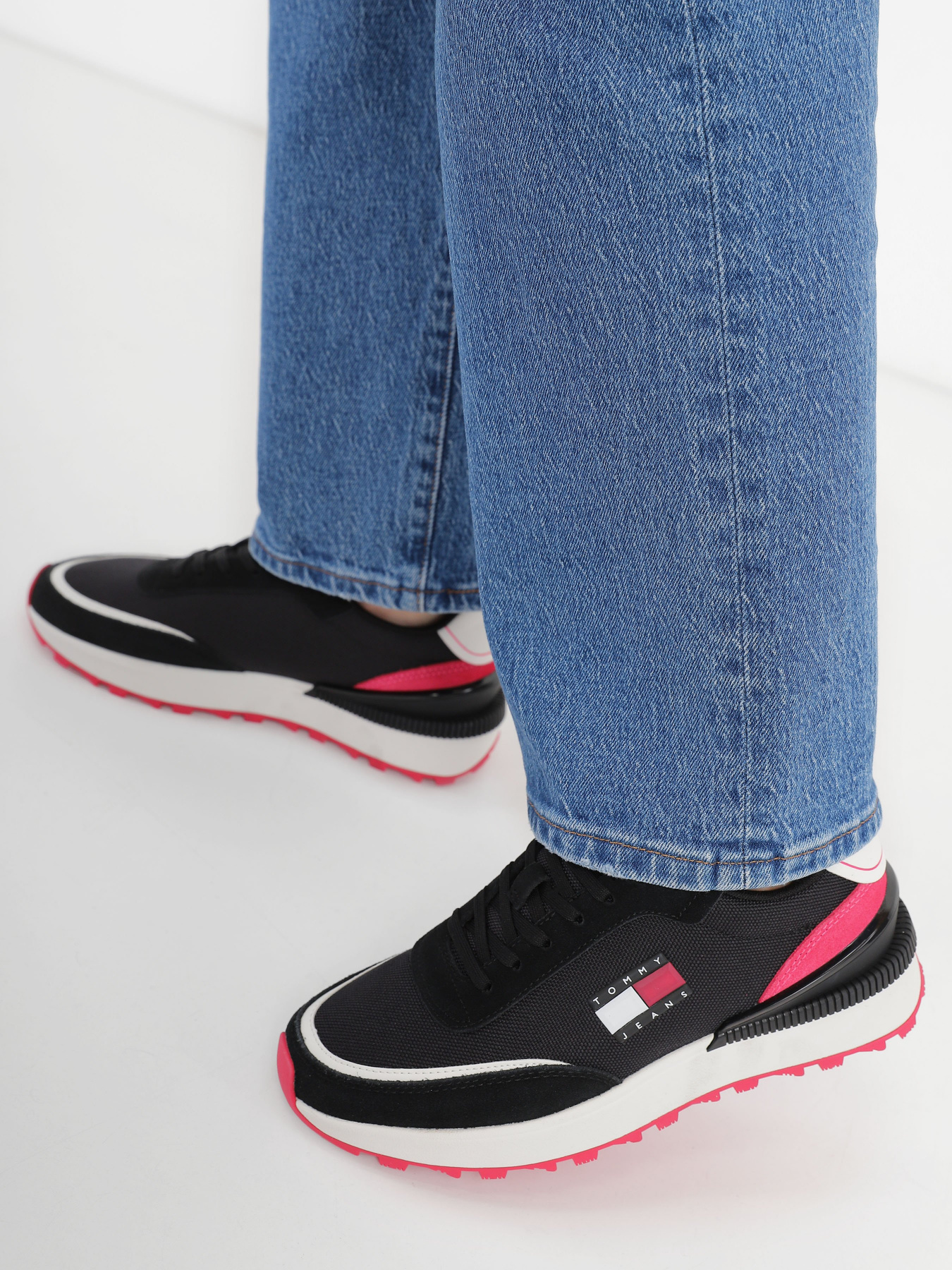 Кросівки Tommy Hilfiger модель EN0EN02275-BDS Фото