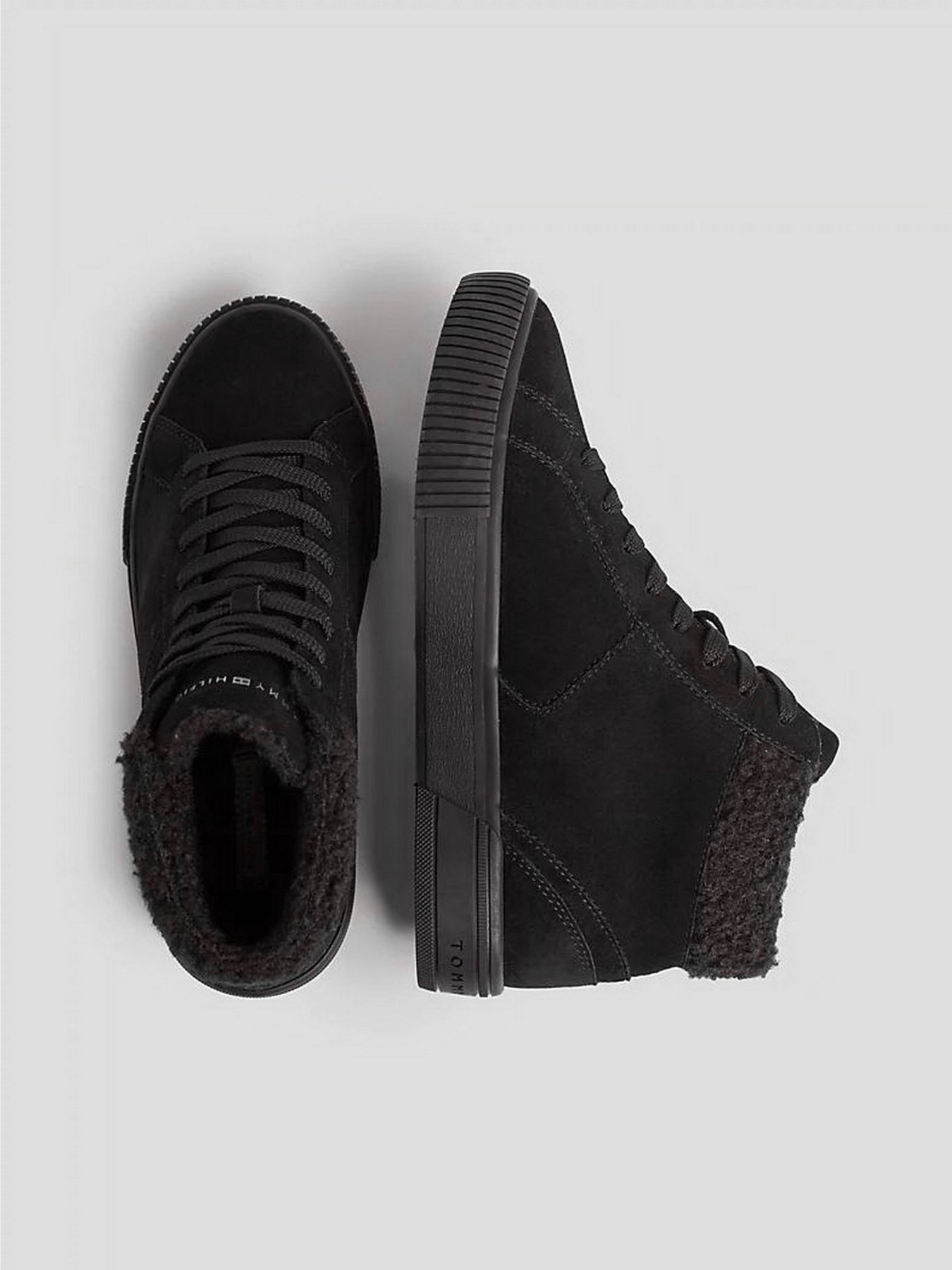 Ботинки и сапоги Tommy Hilfiger Suede High-Top Trainers модель FW0FW07549-BDS Ботинки и сапоги Tommy Hilfiger Suede High-Top Trainers модель FW0FW07549-BDS Фото