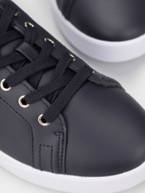 Кеды Tommy Hilfiger Genuine Leather Logo Detailed Sneaker модель FW0FW07560-DW6 Фото