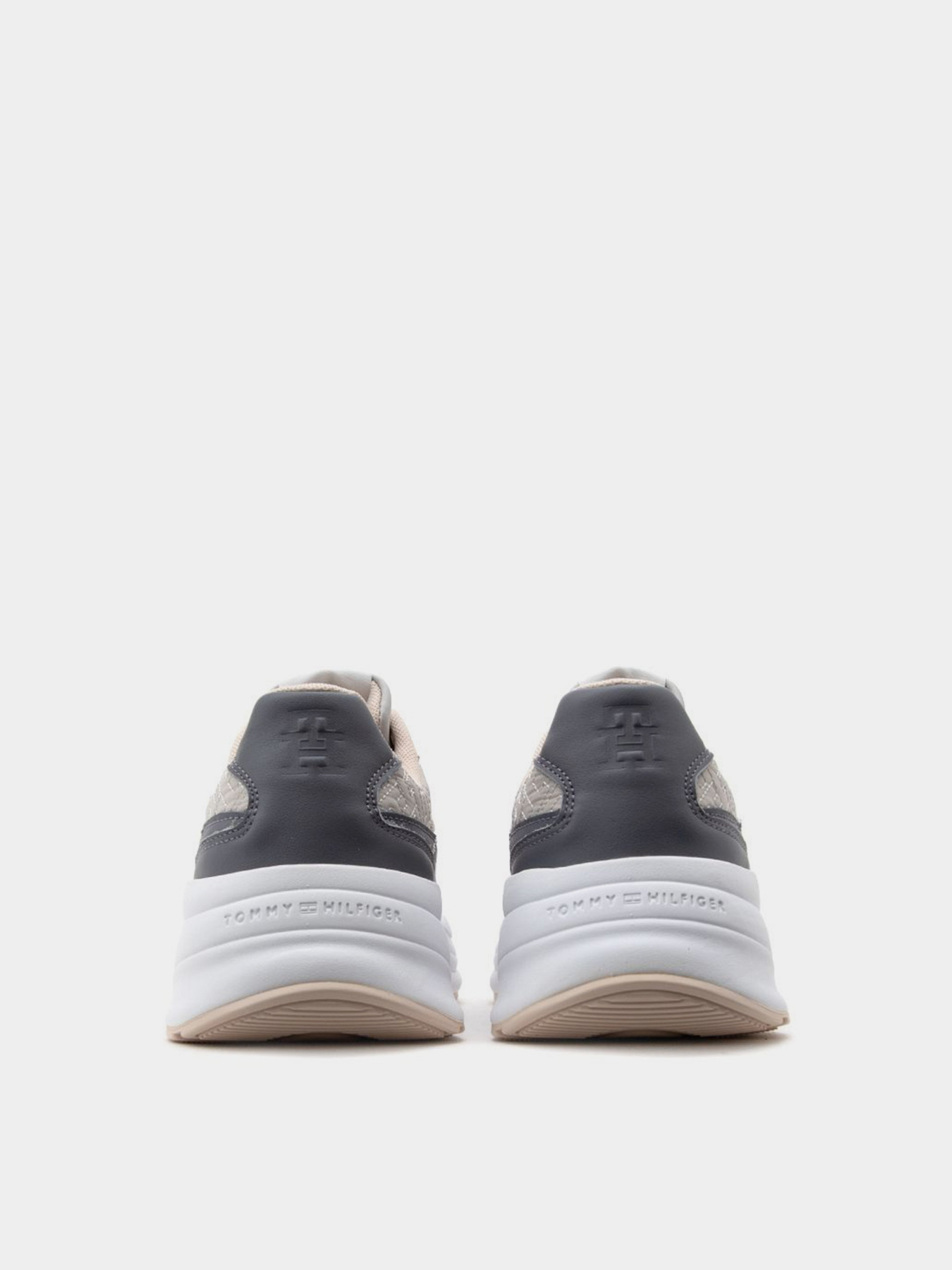 Кросівки Tommy Hilfiger Monogram Chunky Sole Mid-Top Trainers модель FW0FW07572-PTP Фото