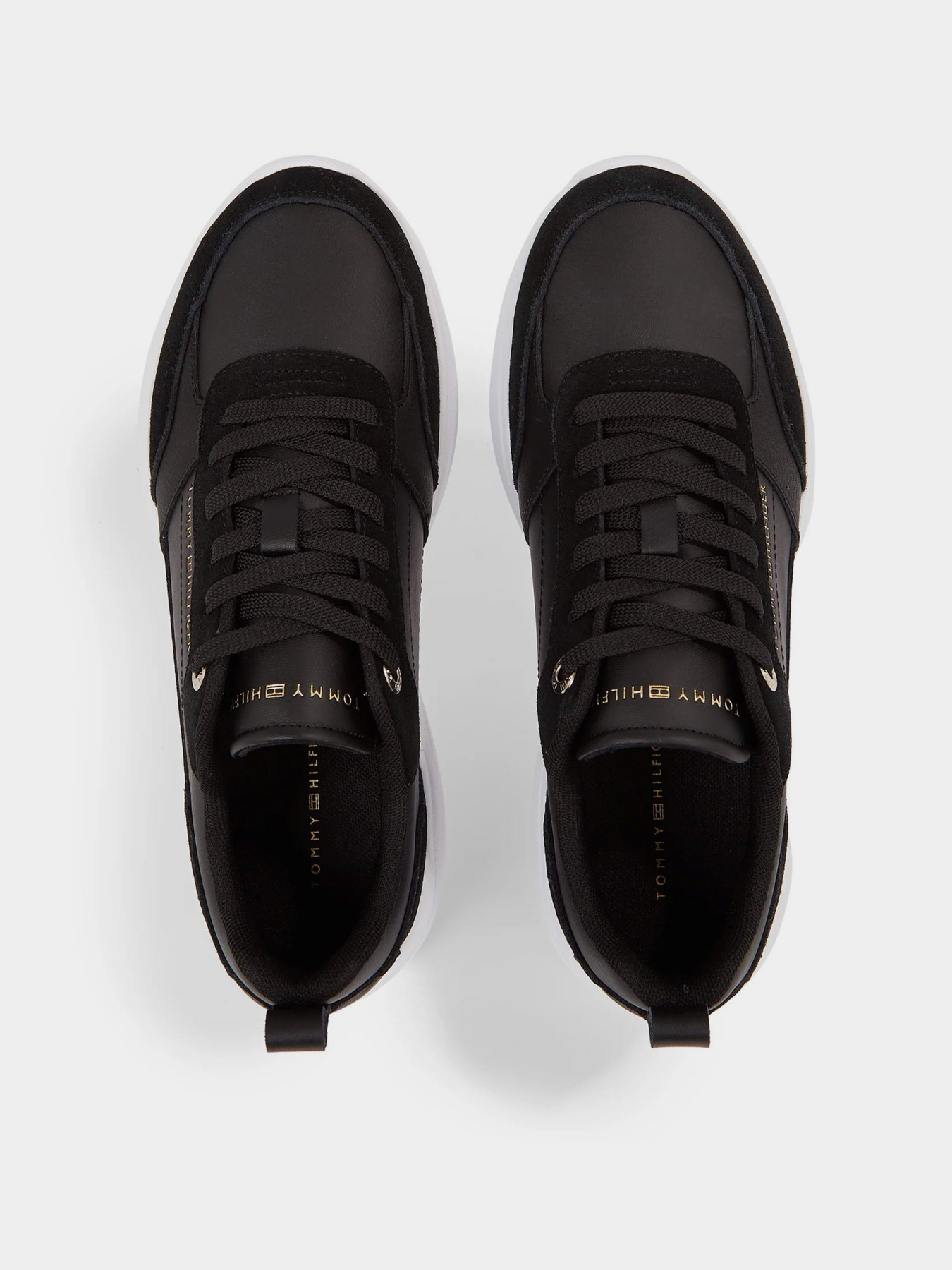 Кросівки Tommy Hilfiger Essential Leather Runner Trainers модель FW0FW07587-BDS Фото