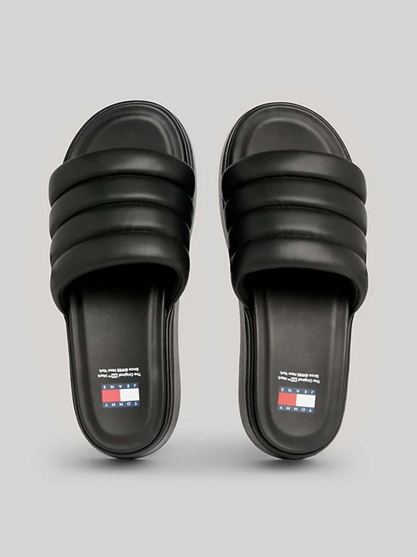Шльопанці Tommy Hilfiger модель EN0EN02455-BDS Фото