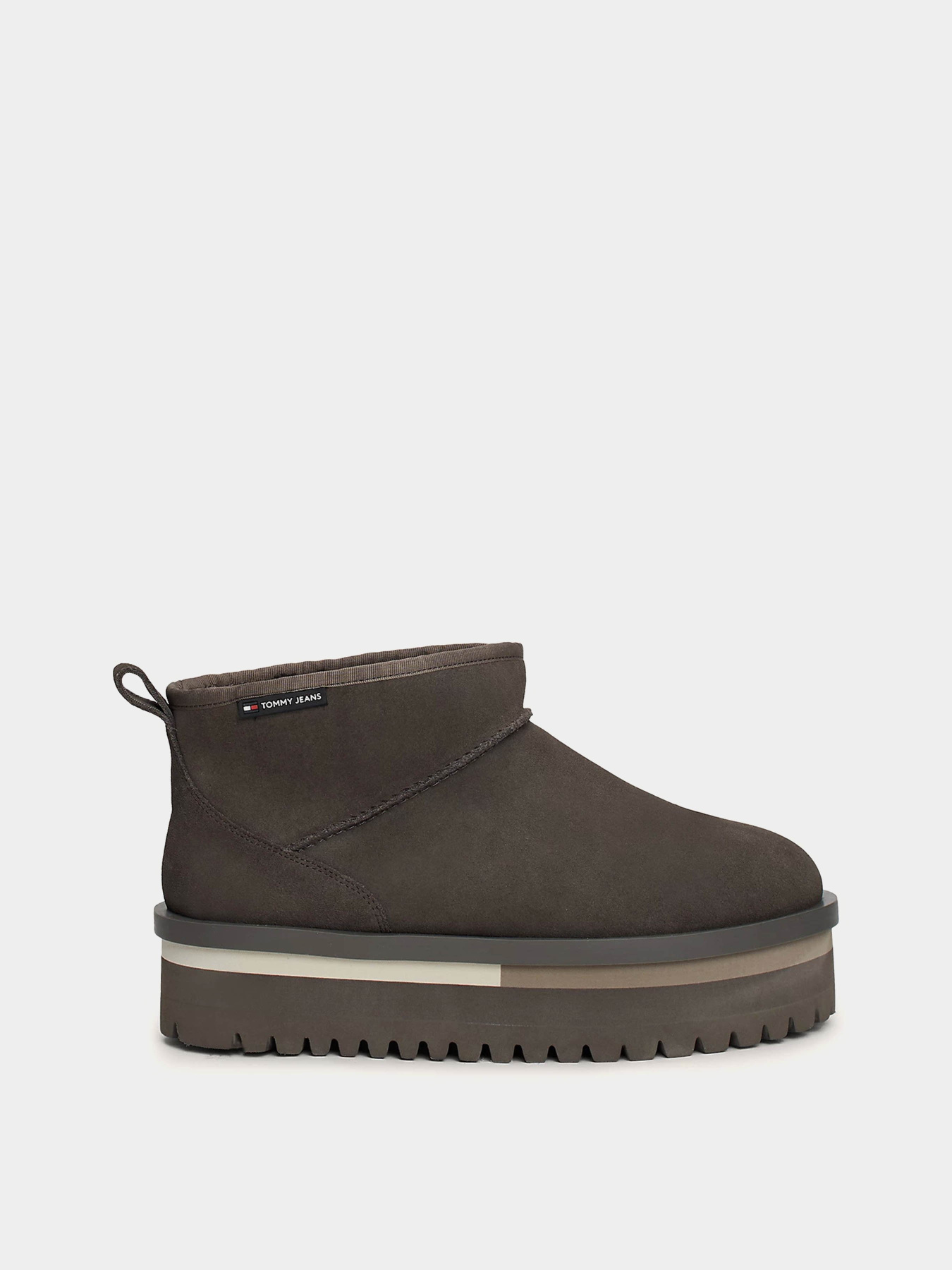 Ботинки и сапоги Tommy Hilfiger модель EN0EN02599-PL0 Ботинки и сапоги Tommy Hilfiger модель EN0EN02599-PL0 Фото