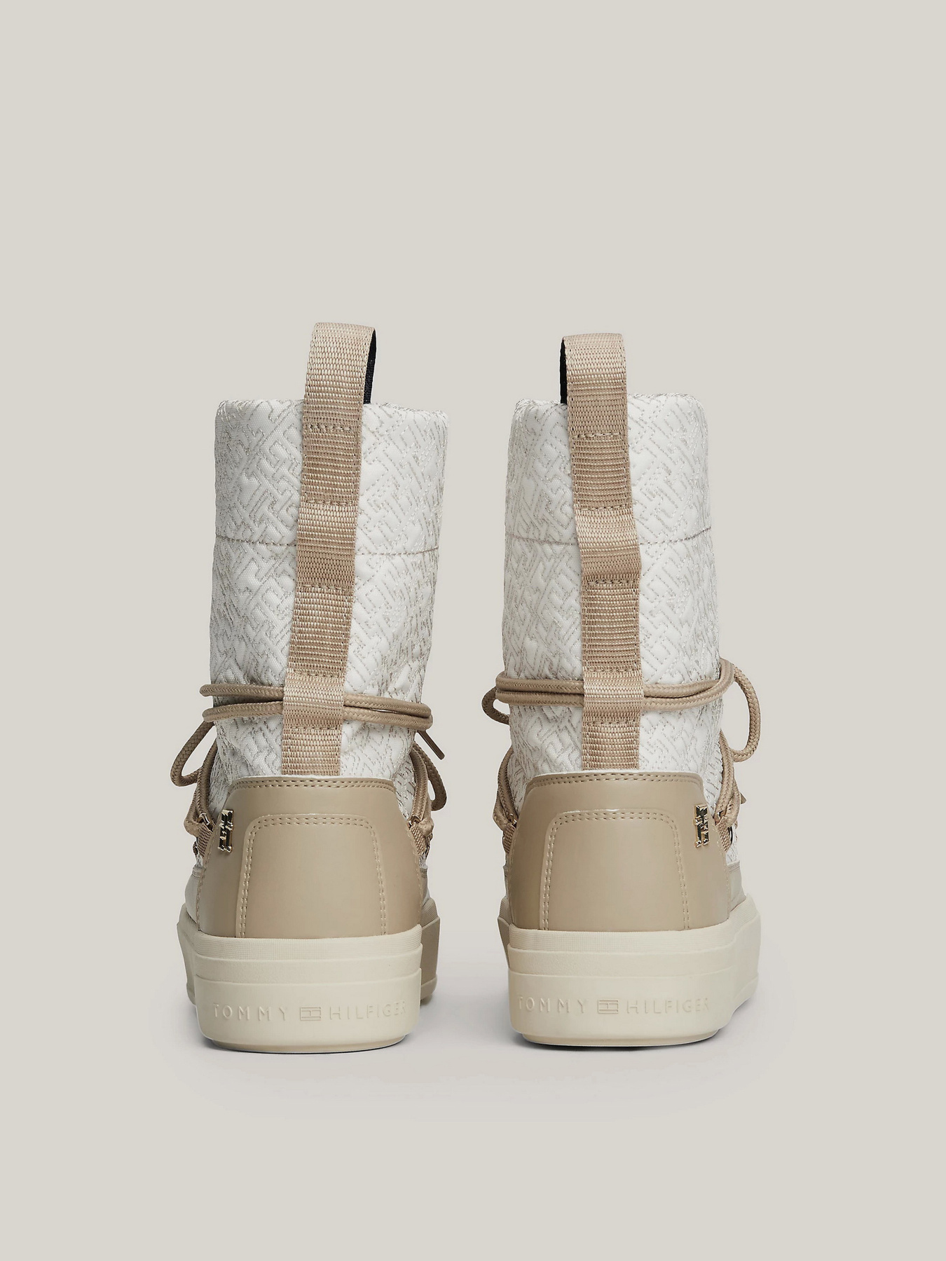 Ботинки и сапоги Tommy Hilfiger модель FW0FW08430-AEG Ботинки и сапоги Tommy Hilfiger модель FW0FW08430-AEG Фото