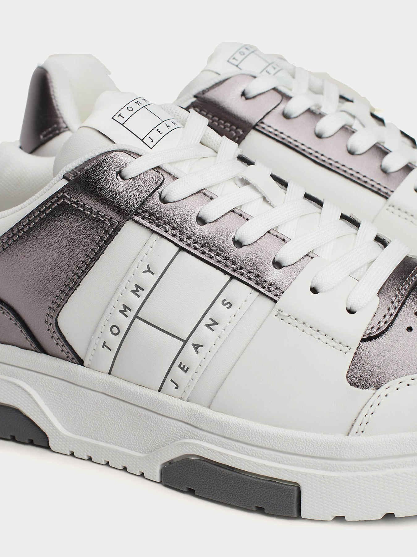 Кеды Tommy Hilfiger модель EN0EN02591-TRH Фото