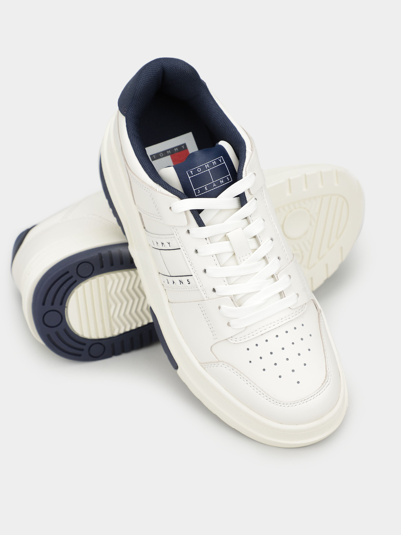 Кеды Tommy Hilfiger модель EN0EN02592-YBI Фото