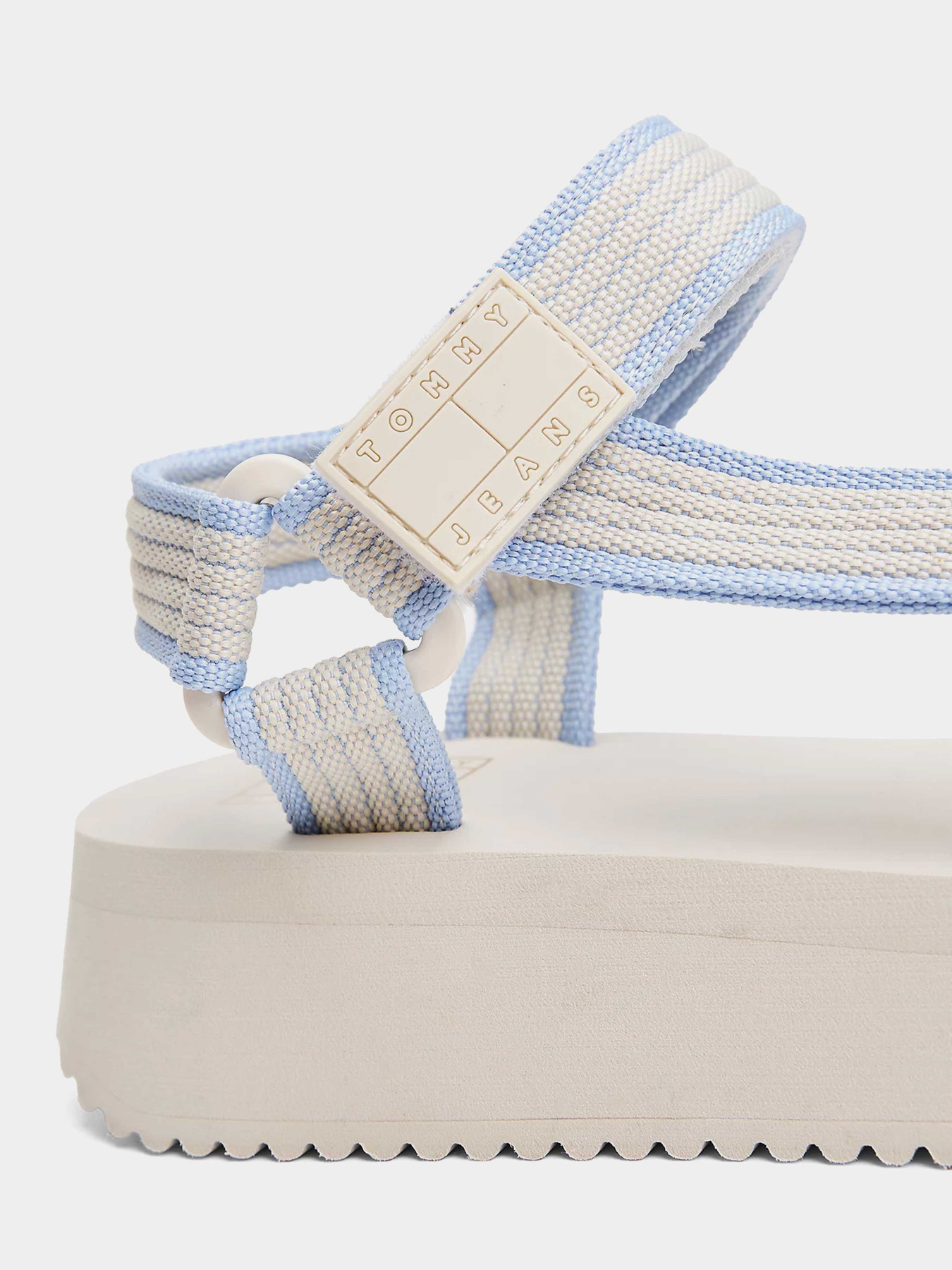 Сандалії Tommy Hilfiger модель EN0EN02747-ACG Сандалії Tommy Hilfiger модель EN0EN02747-ACG Фото