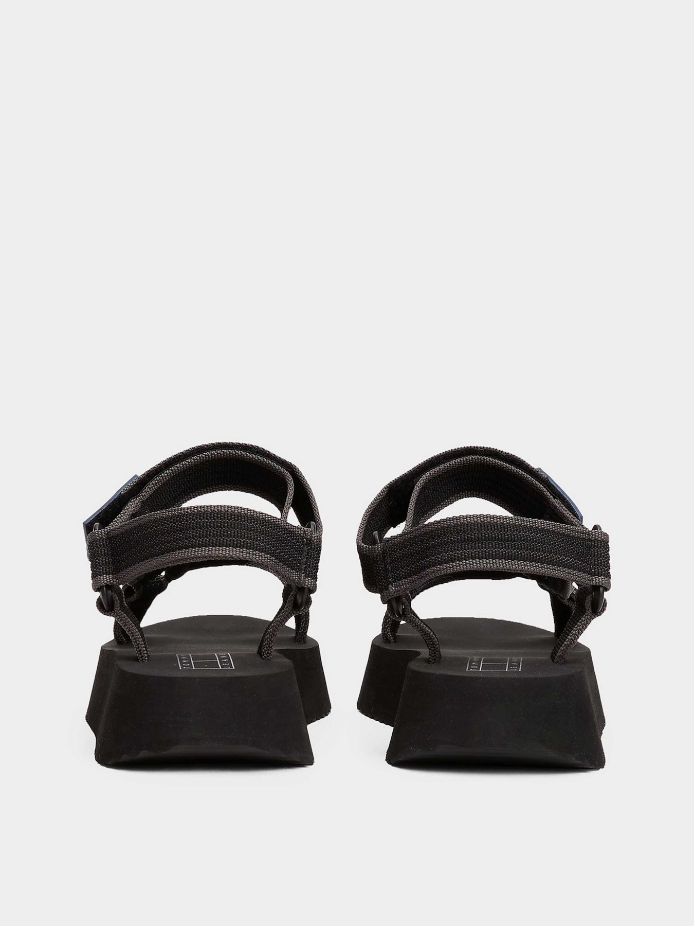 Сандалії Tommy Hilfiger модель EN0EN02747-BDS Сандалії Tommy Hilfiger модель EN0EN02747-BDS Фото