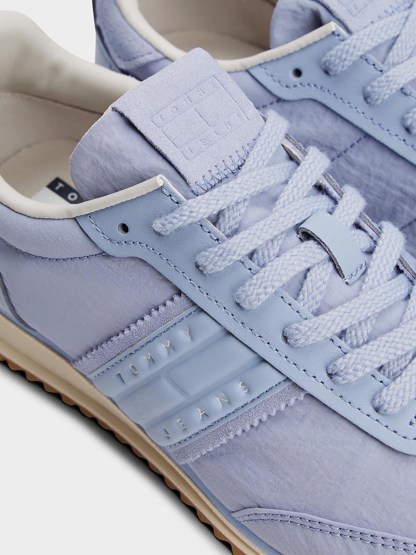 Кросівки Tommy Hilfiger модель EN0EN02817-DBS Фото