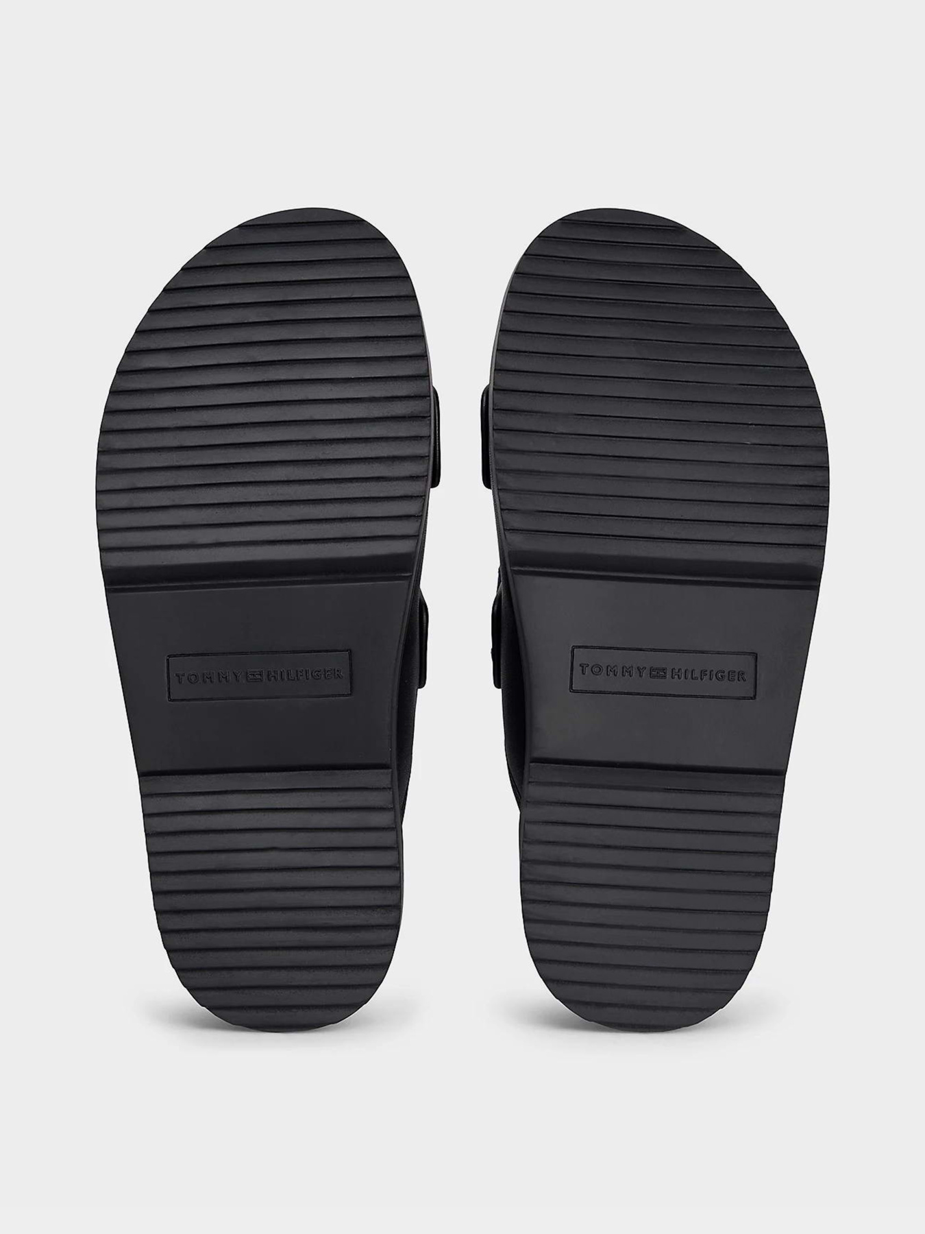 Шлёпанцы Tommy Hilfiger DOUBLE STRAP LEATHER SANDAL модель FW0FW09121-BDS Шлёпанцы Tommy Hilfiger DOUBLE STRAP LEATHER SANDAL модель FW0FW09121-BDS Фото