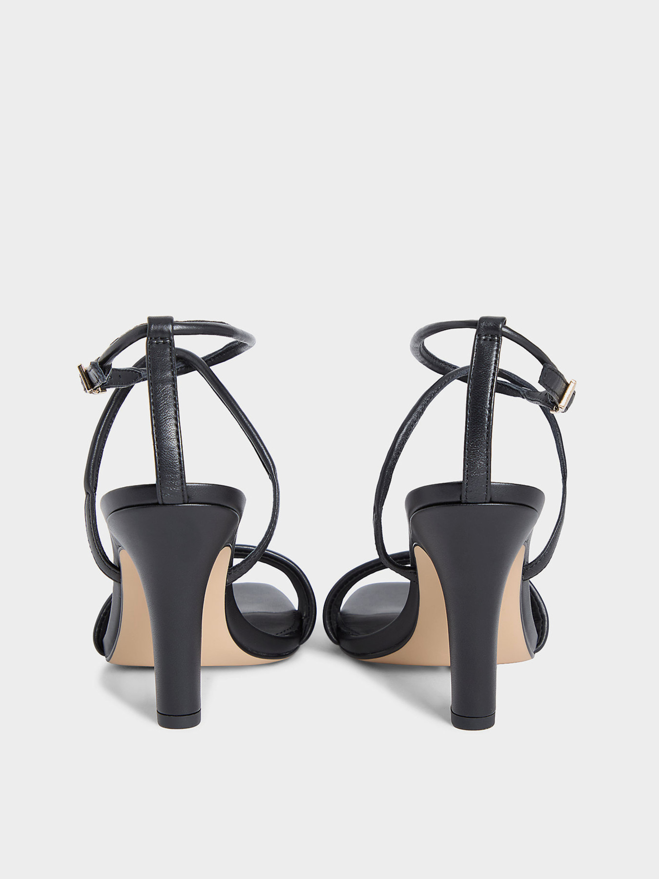 Босоножки Tommy Hilfiger ELEVATED HEELED SANDAL модель FW0FW09277-BDS Босоножки Tommy Hilfiger ELEVATED HEELED SANDAL модель FW0FW09277-BDS Фото