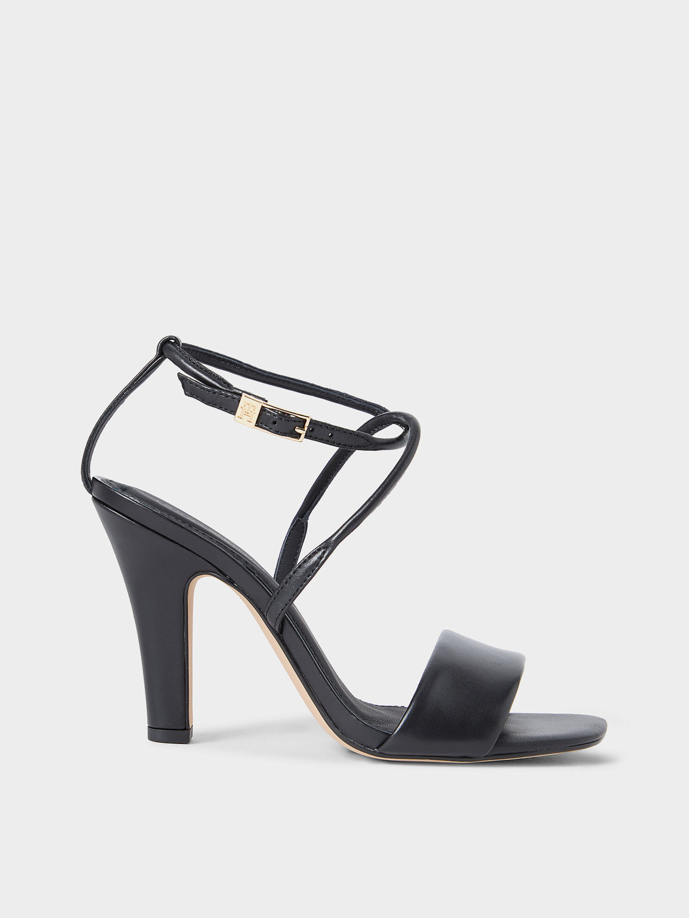 Босоножки Tommy Hilfiger ELEVATED HEELED SANDAL модель FW0FW09277-BDS Босоножки Tommy Hilfiger ELEVATED HEELED SANDAL модель FW0FW09277-BDS Фото