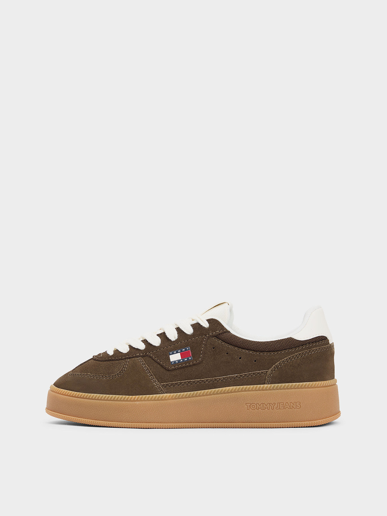 Кеды Tommy Hilfiger THE GREENWICH EDGE MAX SUEDE модель EN0EN02989-GV0 Кеды Tommy Hilfiger THE GREENWICH EDGE MAX SUEDE модель EN0EN02989-GV0 Фото