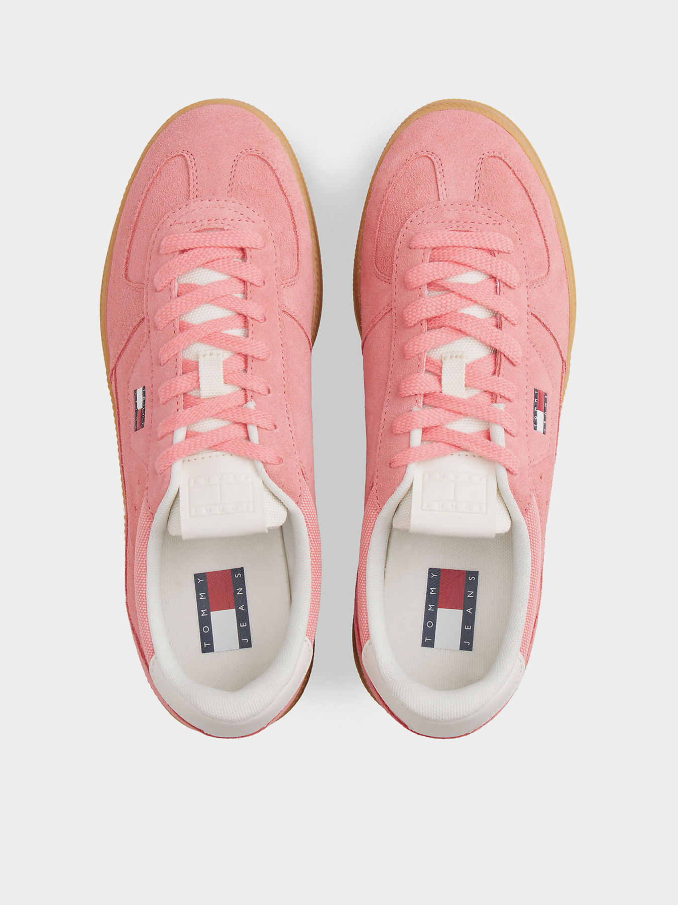 Кеды Tommy Hilfiger THE GREENWICH EDGE MAX SUEDE модель EN0EN02989-TI5 Кеды Tommy Hilfiger THE GREENWICH EDGE MAX SUEDE модель EN0EN02989-TI5 Фото