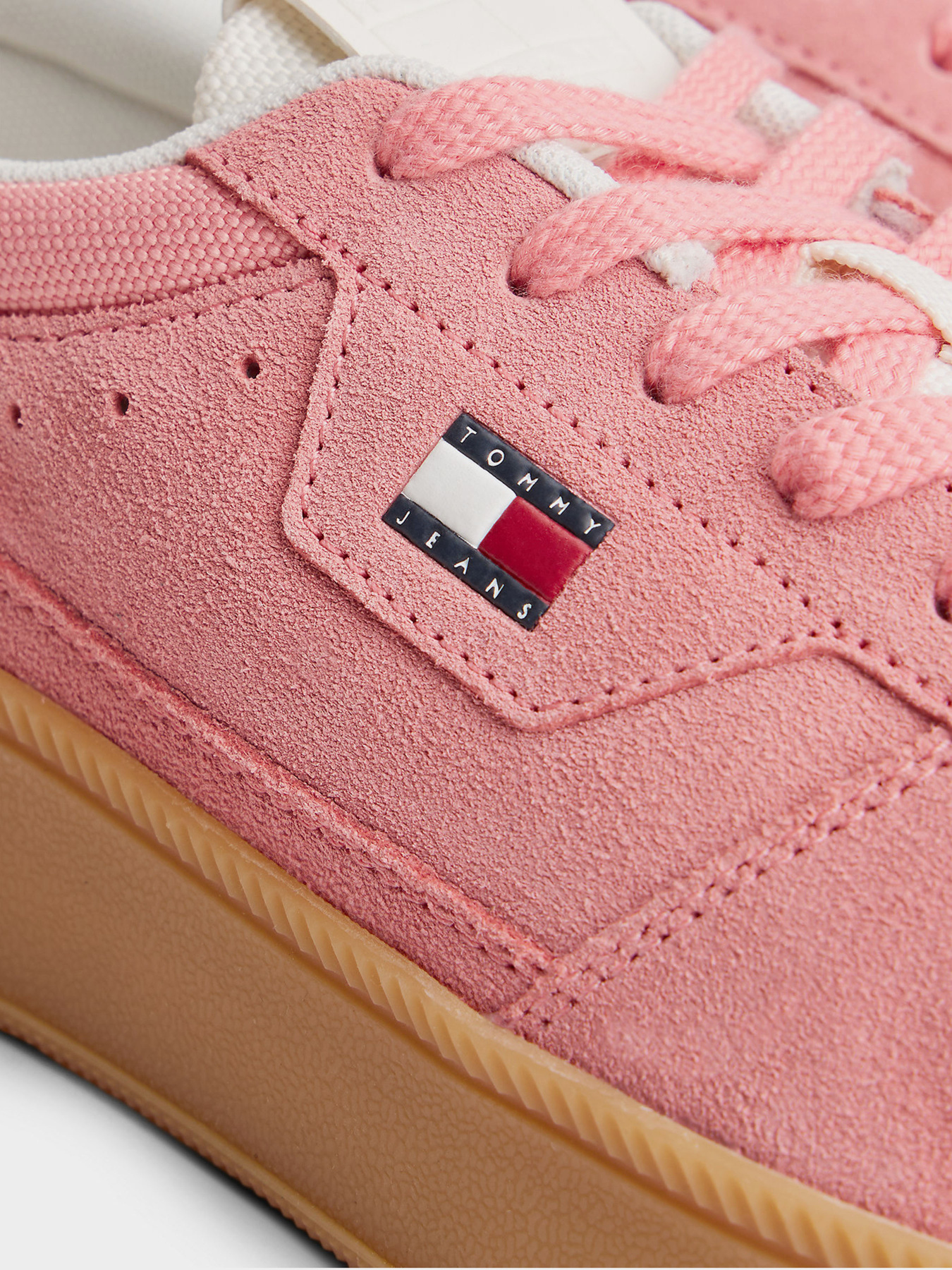 Кеды Tommy Hilfiger THE GREENWICH EDGE MAX SUEDE модель EN0EN02989-TI5 Кеды Tommy Hilfiger THE GREENWICH EDGE MAX SUEDE модель EN0EN02989-TI5 Фото