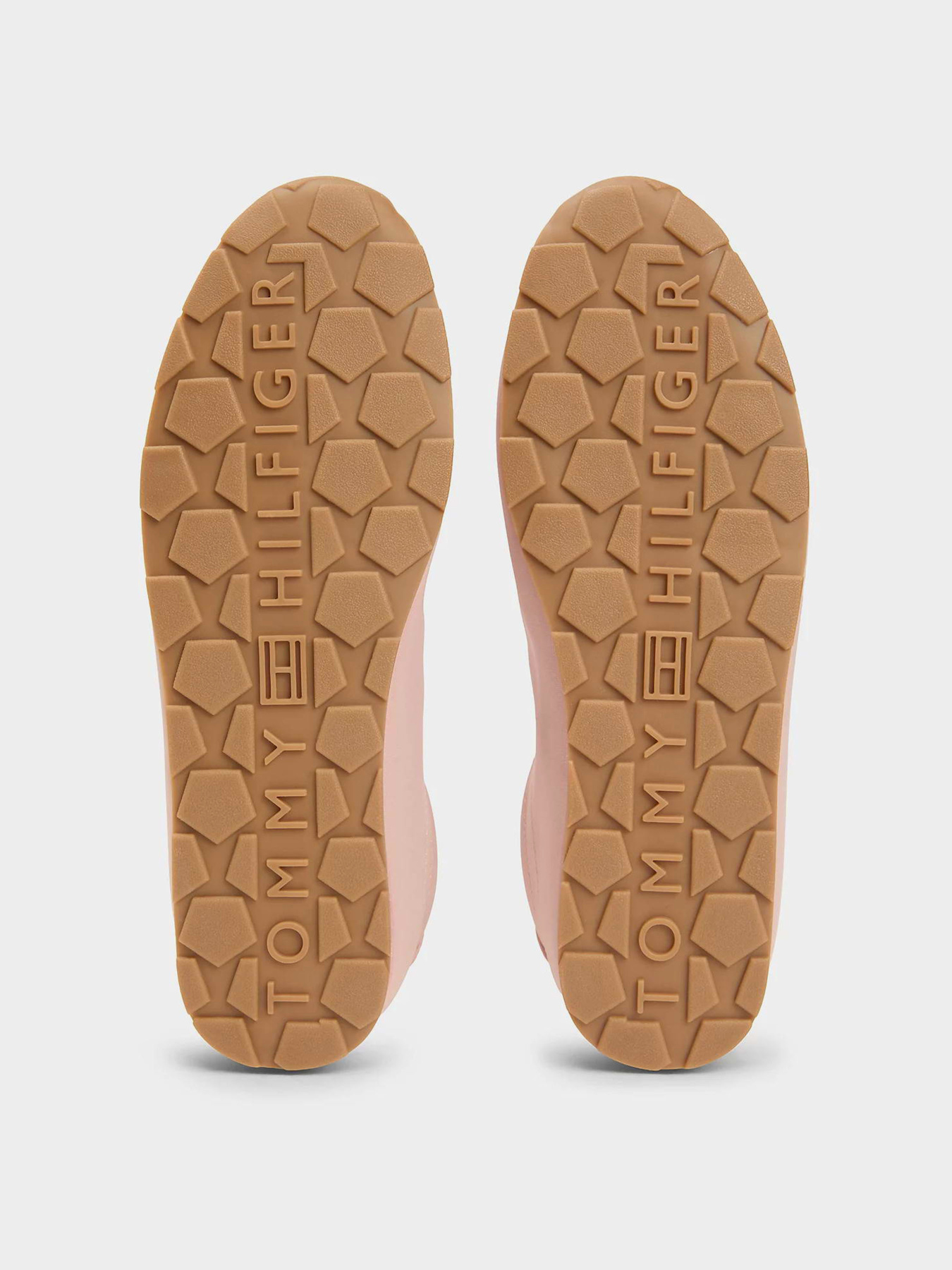 Кроссовки Tommy Hilfiger TH BELLA LOW RUNNER SATIN модель FW0FW09288-TQN Кроссовки Tommy Hilfiger TH BELLA LOW RUNNER SATIN модель FW0FW09288-TQN Фото