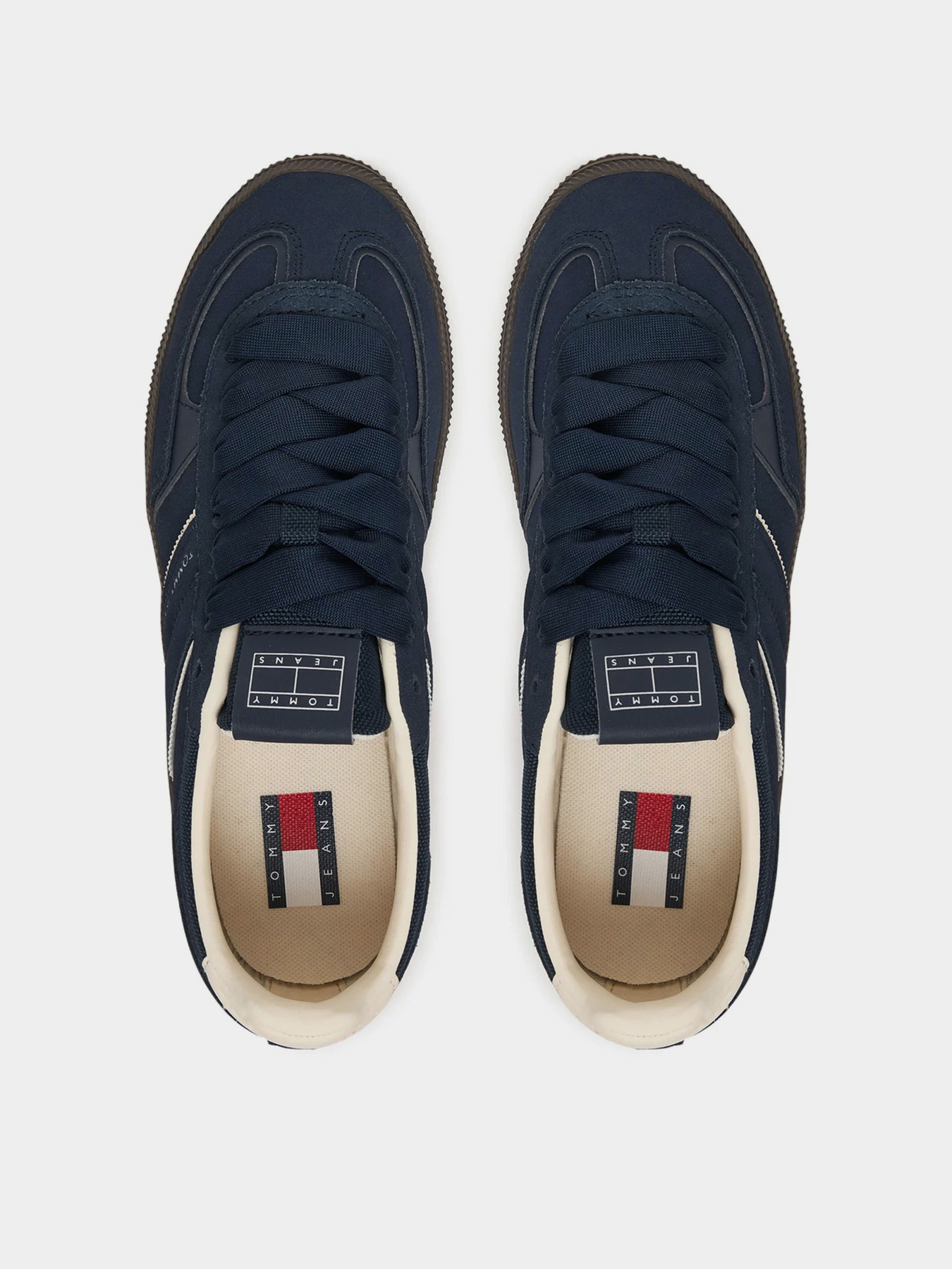 Кеды Tommy Hilfiger THE GREENWICH EDGE SUEDE модель EN0EN02924-C1G Фото