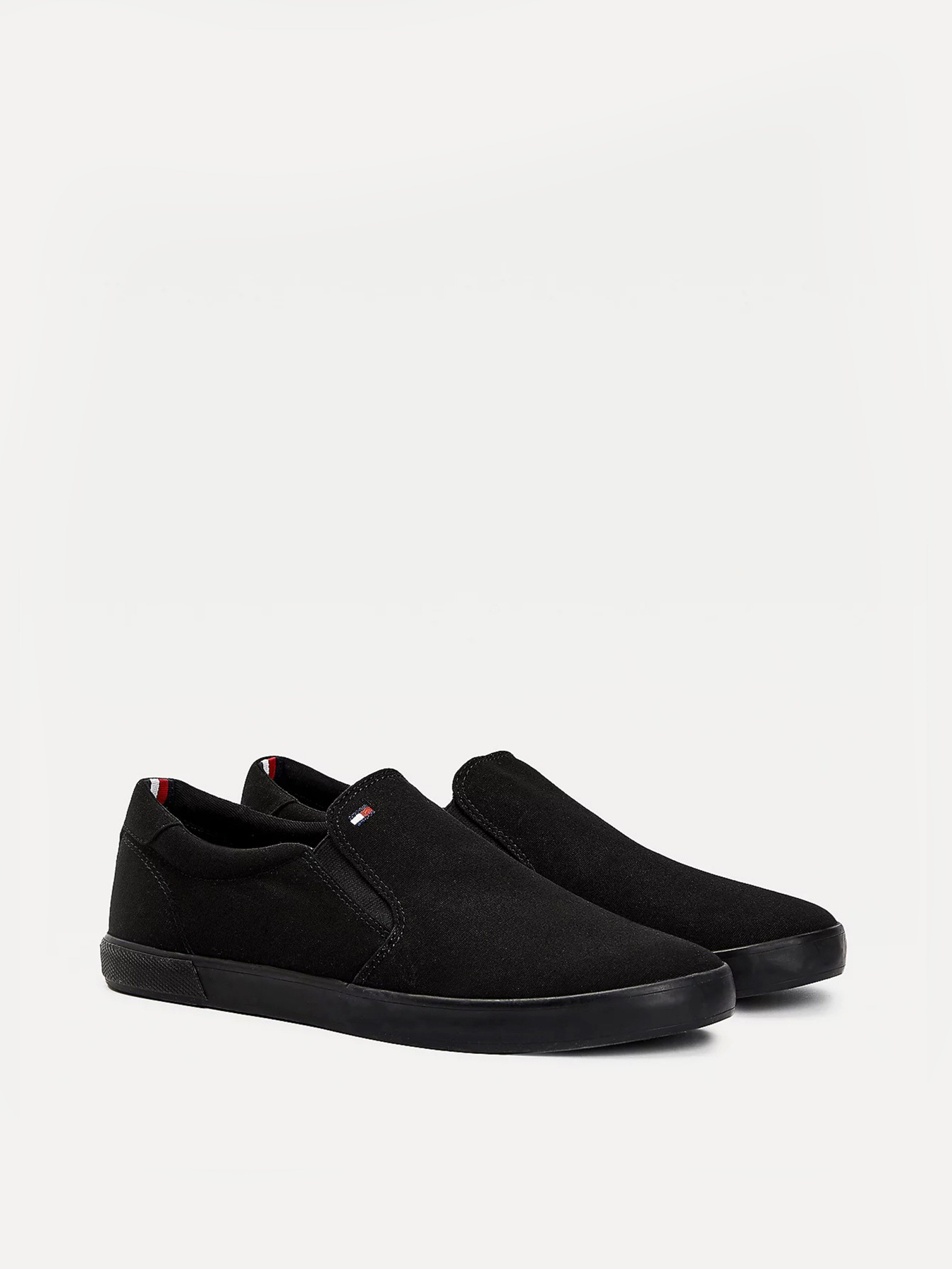 Слипоны и мокасины Tommy Hilfiger ICONIC SLIP ON SNEAKER модель FM0FM00597-0GK Слипоны и мокасины Tommy Hilfiger ICONIC SLIP ON SNEAKER модель FM0FM00597-0GK Фото
