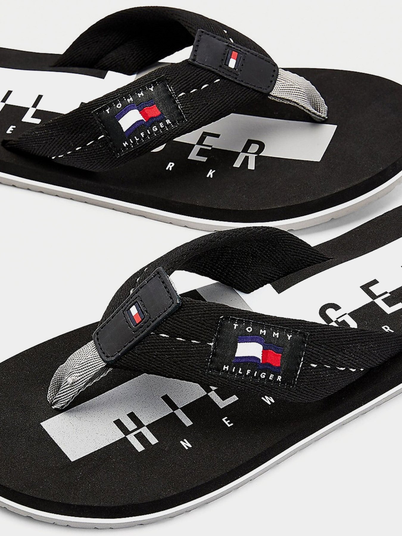 Шльопанці Tommy Hilfiger модель FM0FM03379-BDS Фото