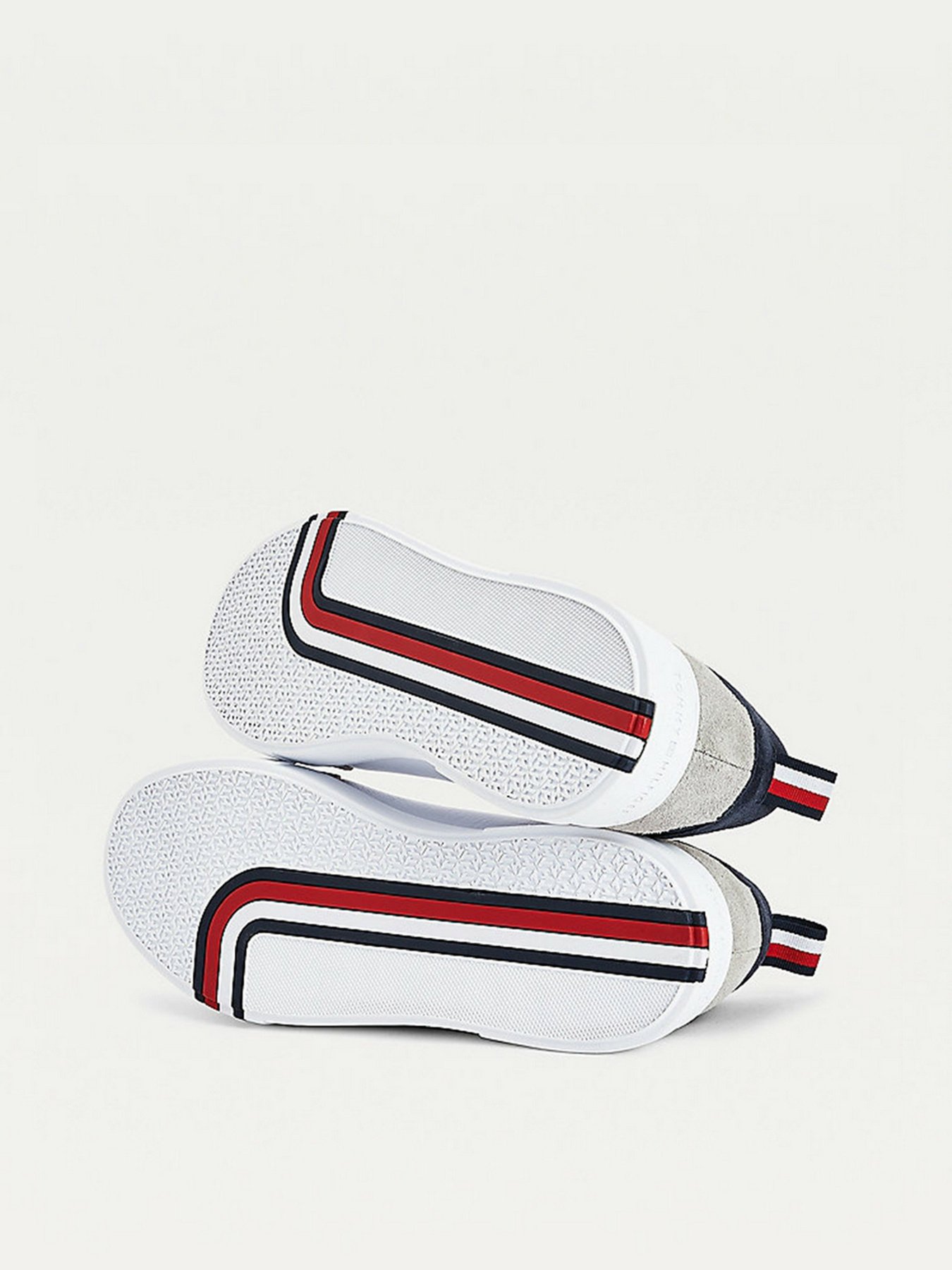 Кеды Tommy Hilfiger Modern Cupsole Leather Mix модель FM0FM03625-DW5 Фото