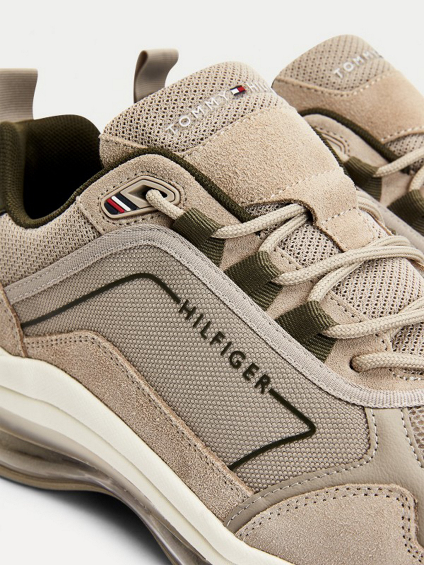 Кросівки Tommy Hilfiger Air Runner Mix модель FM0FM03633-AEP Кросівки Tommy Hilfiger Air Runner Mix модель FM0FM03633-AEP Фото