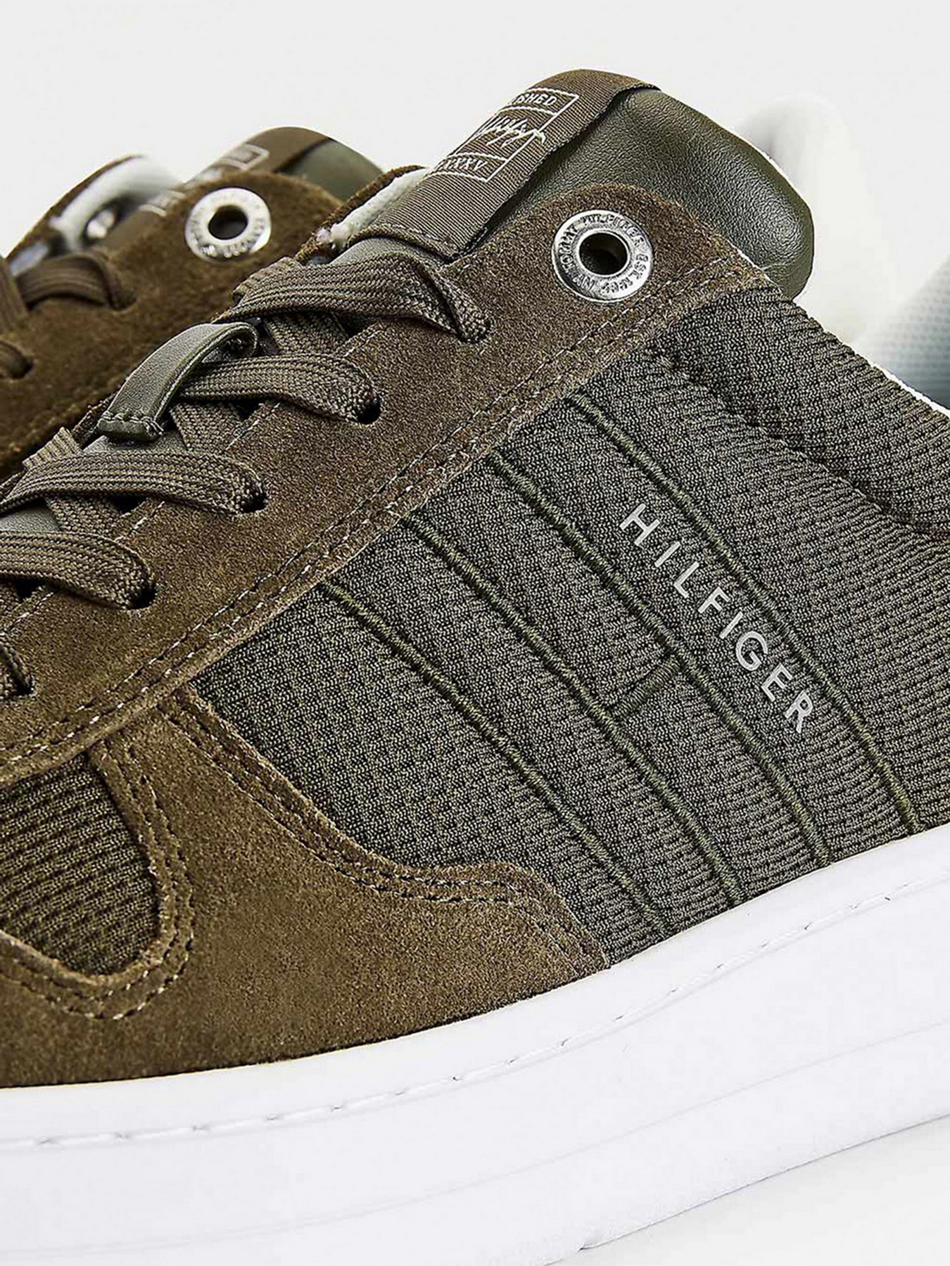 Кросівки Tommy Hilfiger Mixed Texture Cupsole модель FM0FM03607-RBN Кросівки Tommy Hilfiger Mixed Texture Cupsole модель FM0FM03607-RBN Фото