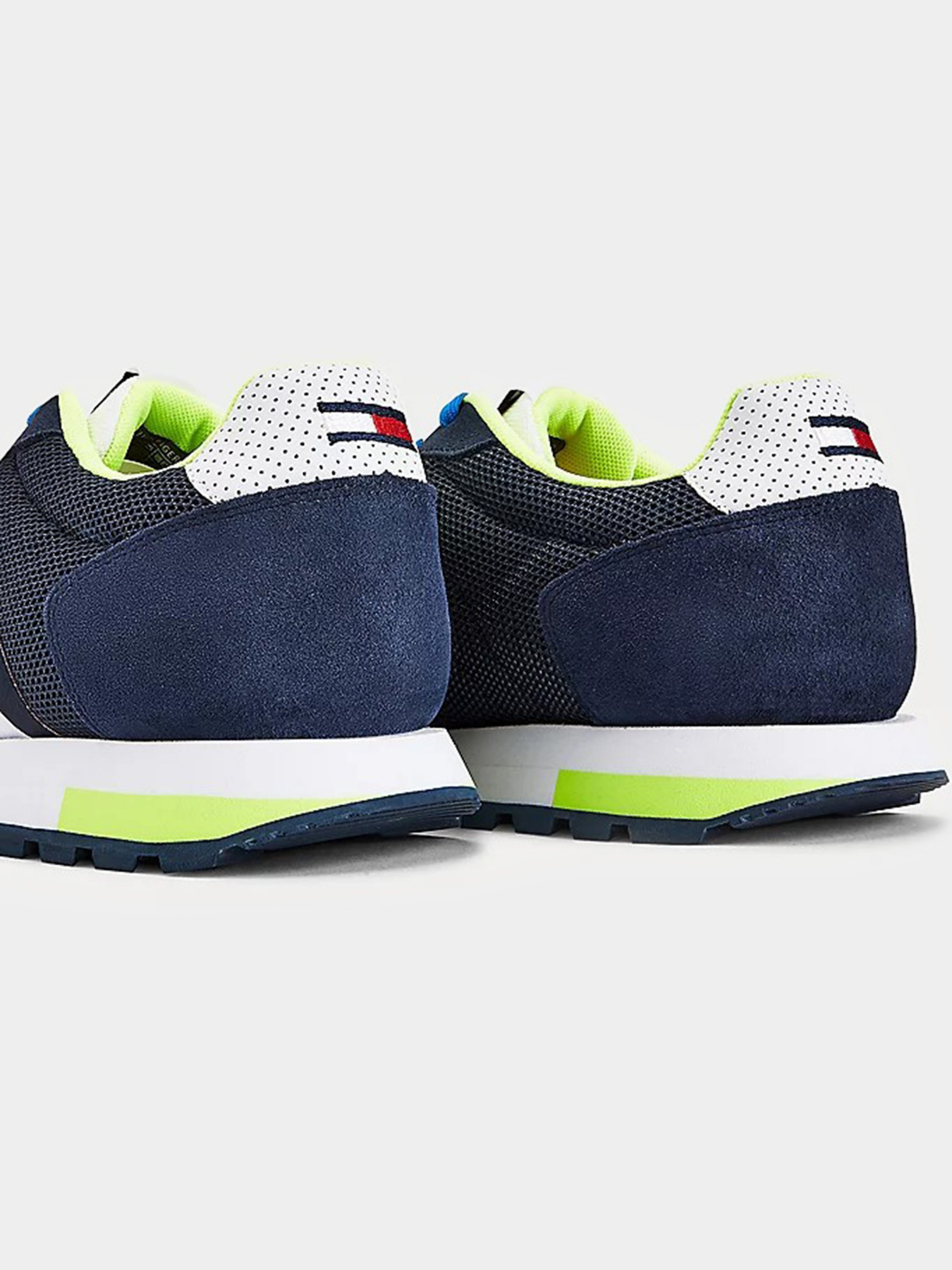 Кросівки Tommy Hilfiger Retro Mix Pop Runner модель EM0EM00725-C87 Кросівки Tommy Hilfiger Retro Mix Pop Runner модель EM0EM00725-C87 Фото