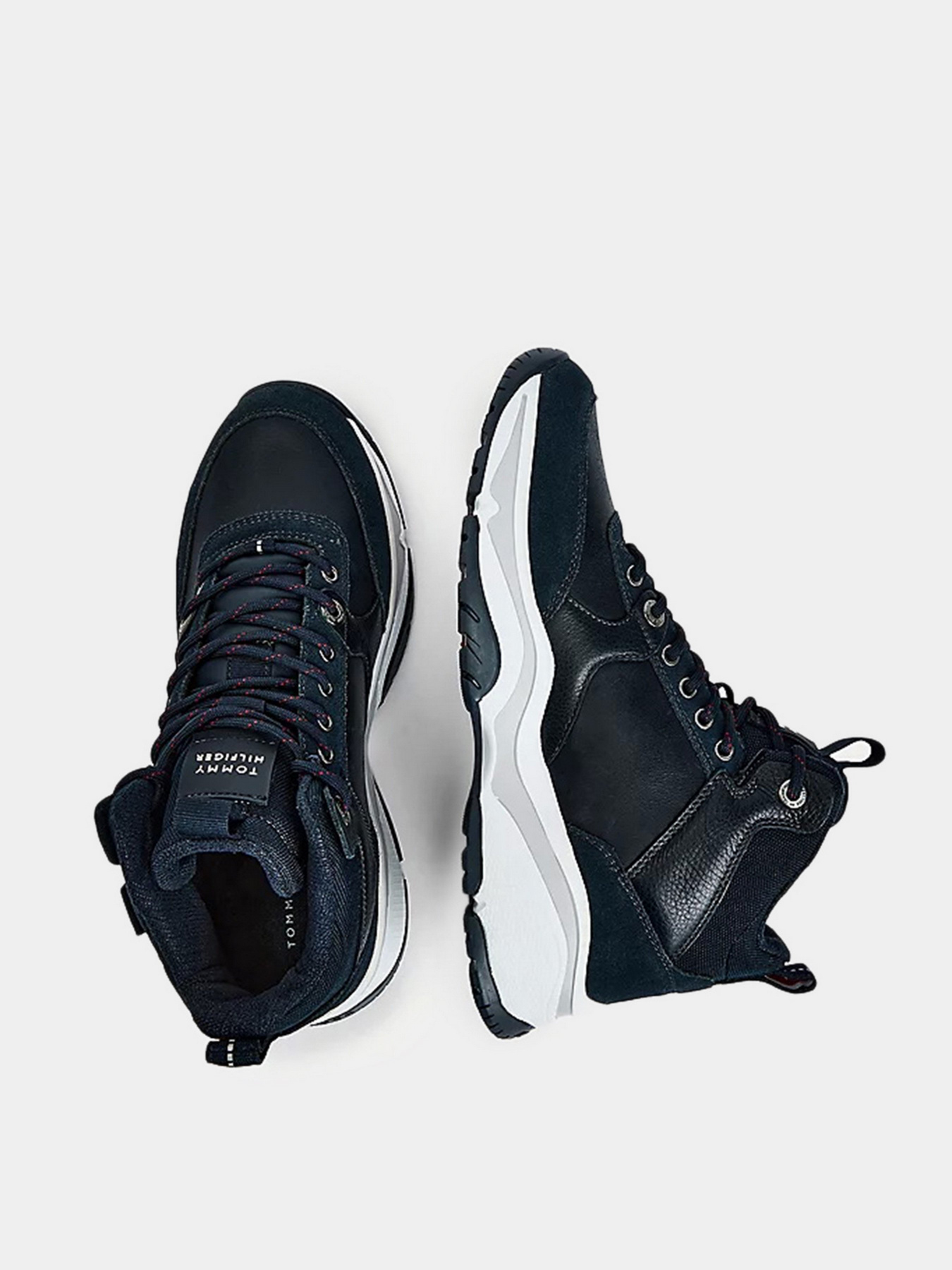 Кросівки Tommy Hilfiger High Sneaker Leather модель FM0FM03273-DW5 Кросівки Tommy Hilfiger High Sneaker Leather модель FM0FM03273-DW5 Фото