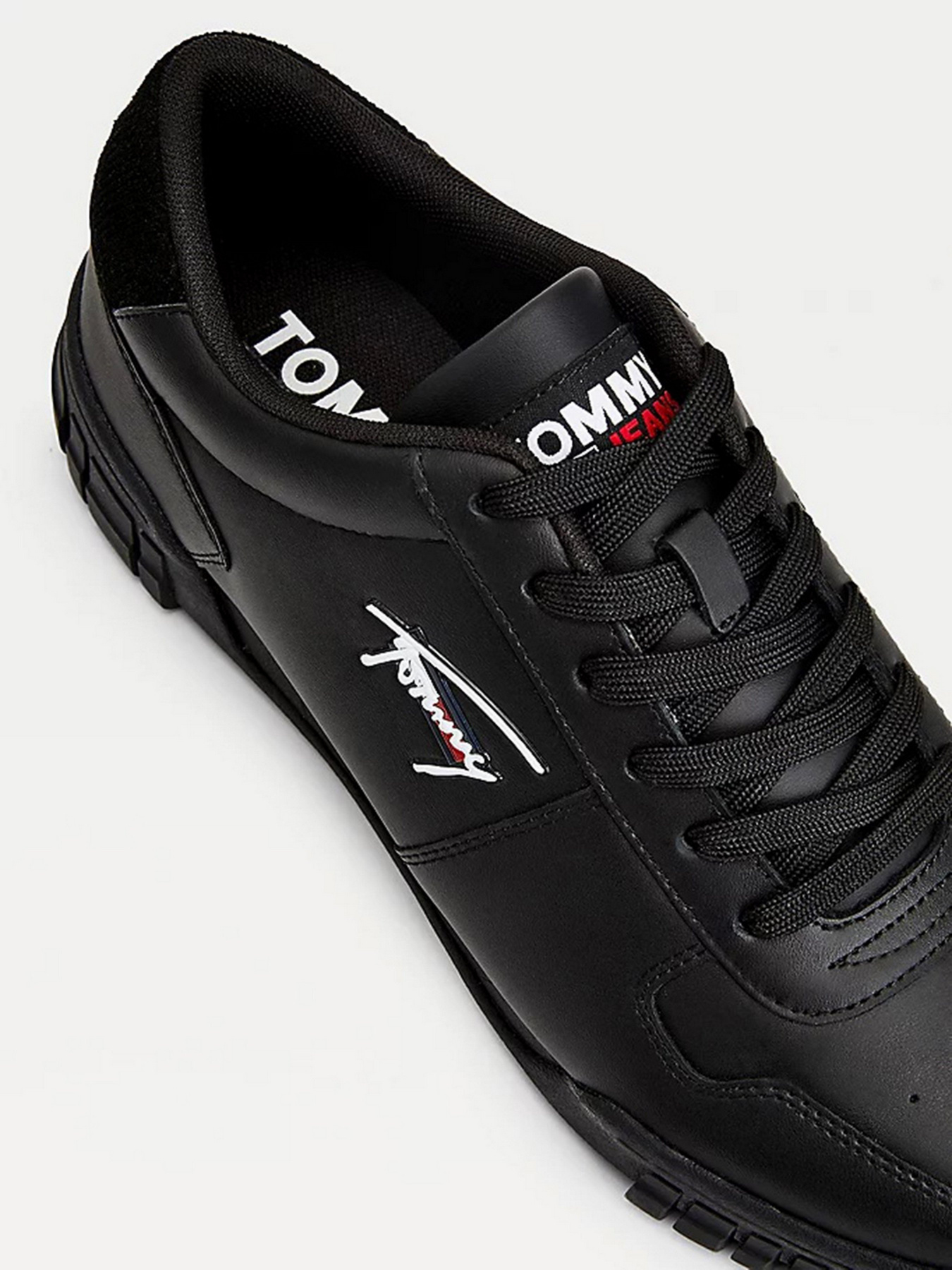 Кросівки Tommy Hilfiger Retro Leather Cupsole модель EM0EM00808-BDS Фото