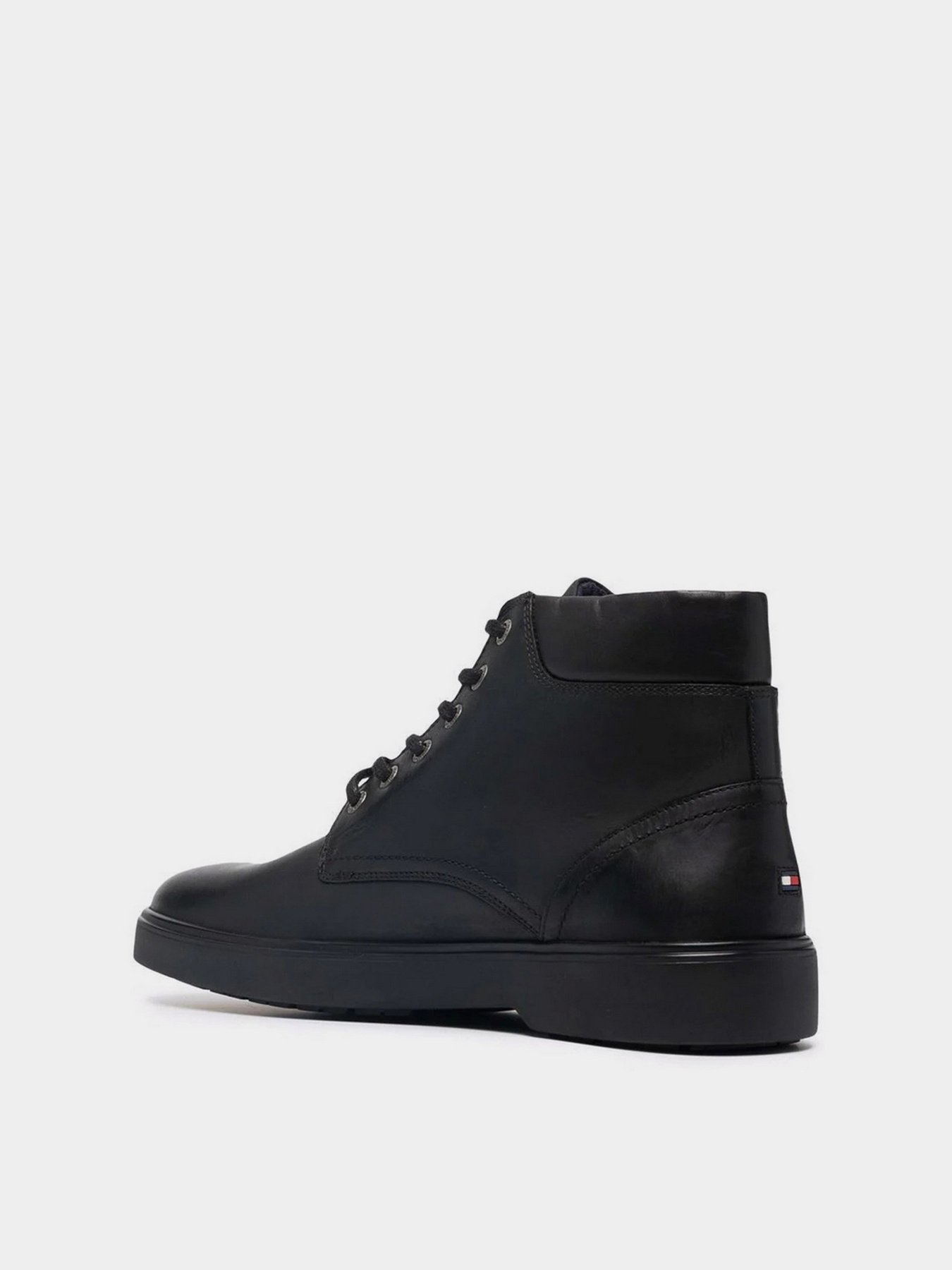 Черевики та чоботи Tommy Hilfiger Classics Leather Lace-Up модель FM0FM03787-BDS Фото