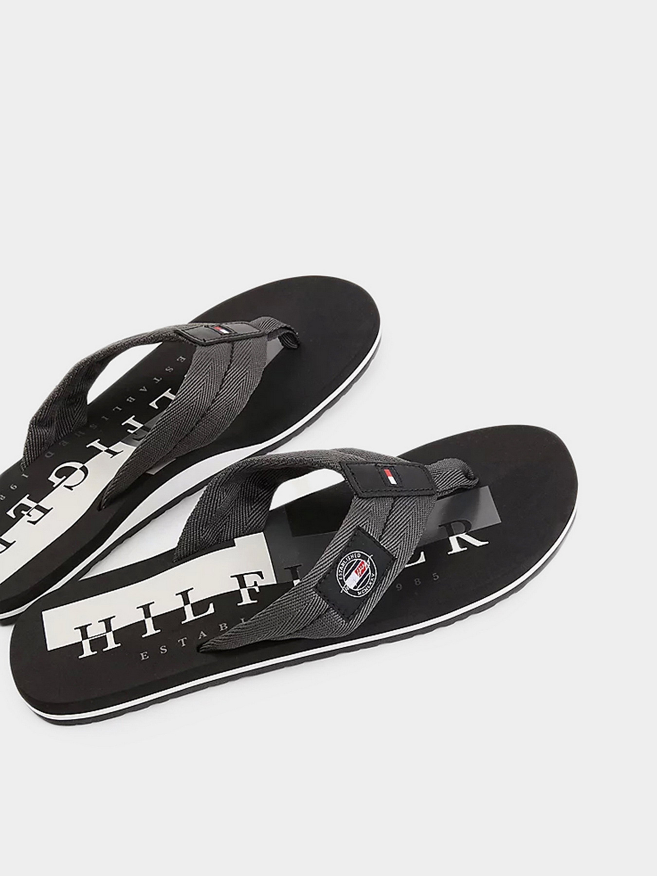 Шлёпанцы Tommy Hilfiger модель FM0FM03981-PTY Фото