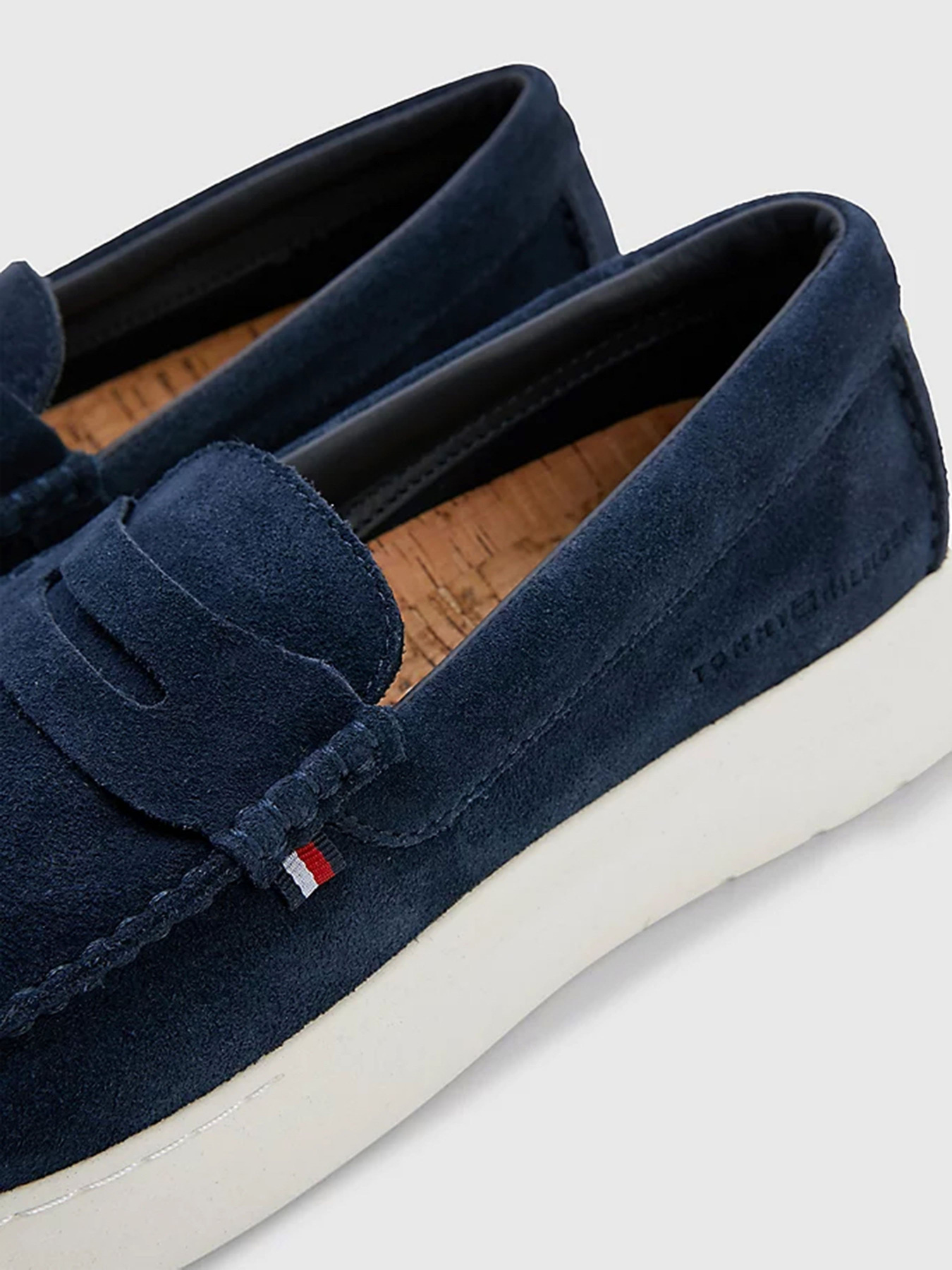 Туфли и лоферы Tommy Hilfiger модель FM0FM04440-DW5 Туфли и лоферы Tommy Hilfiger модель FM0FM04440-DW5 Фото