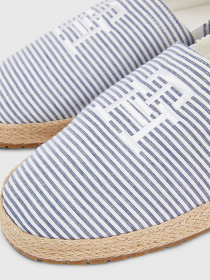 Слипоны и мокасины Tommy Hilfiger модель FM0FM04449-DBX Фото