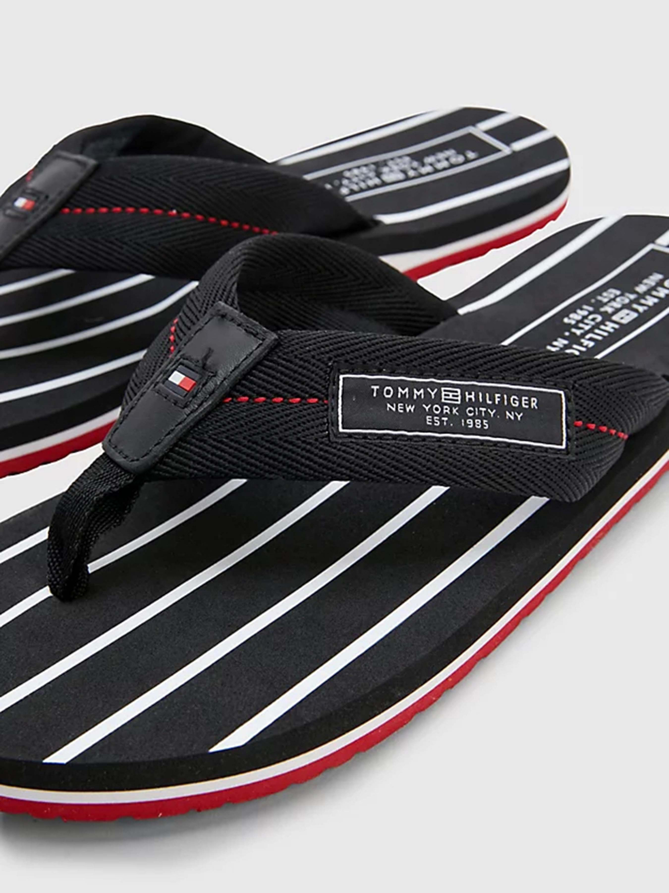 Шльопанці Tommy Hilfiger модель FM0FM04470-BDS Фото