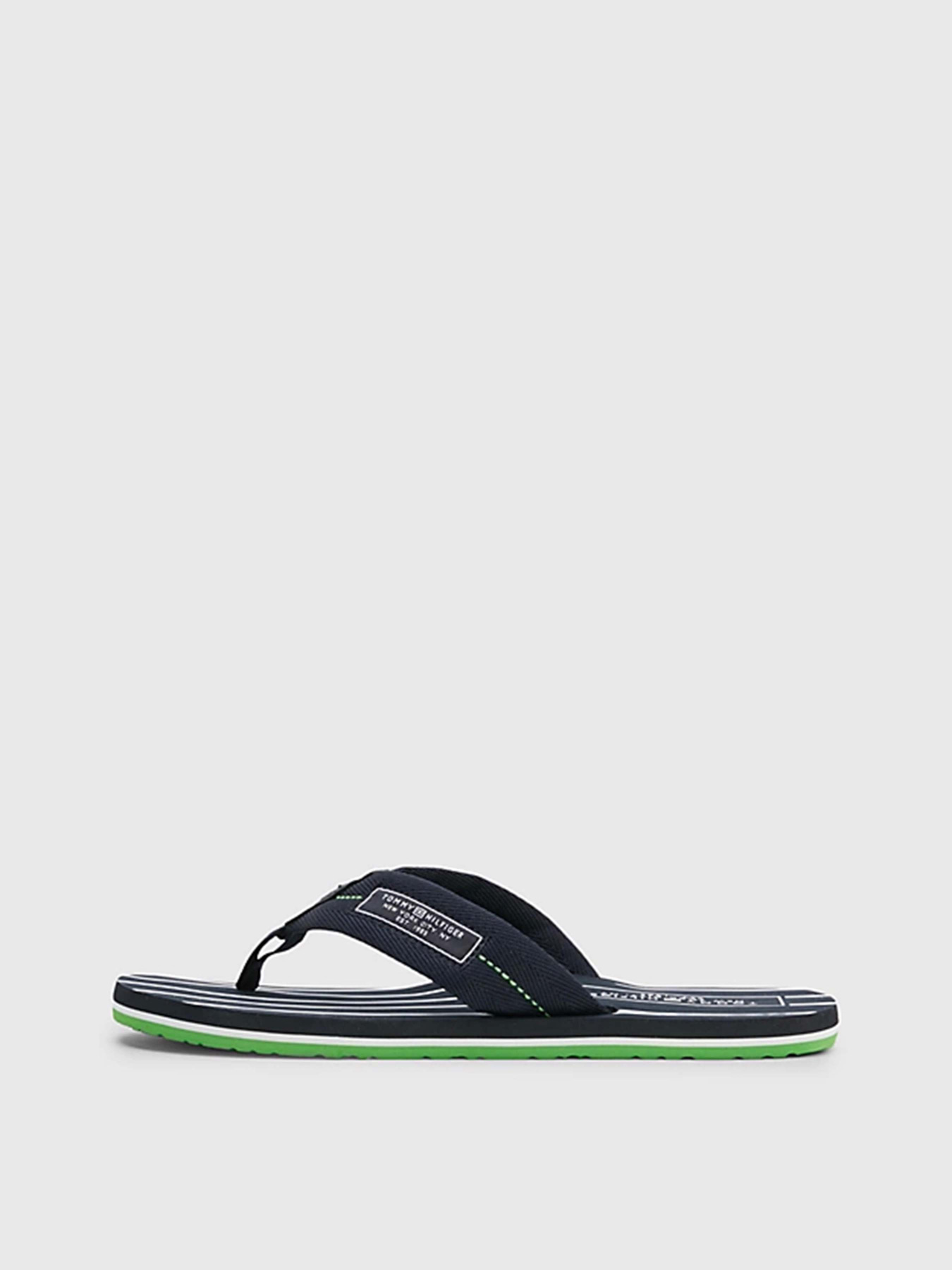 Шльопанці Tommy Hilfiger модель FM0FM04470-DW5 Шльопанці Tommy Hilfiger модель FM0FM04470-DW5 Фото
